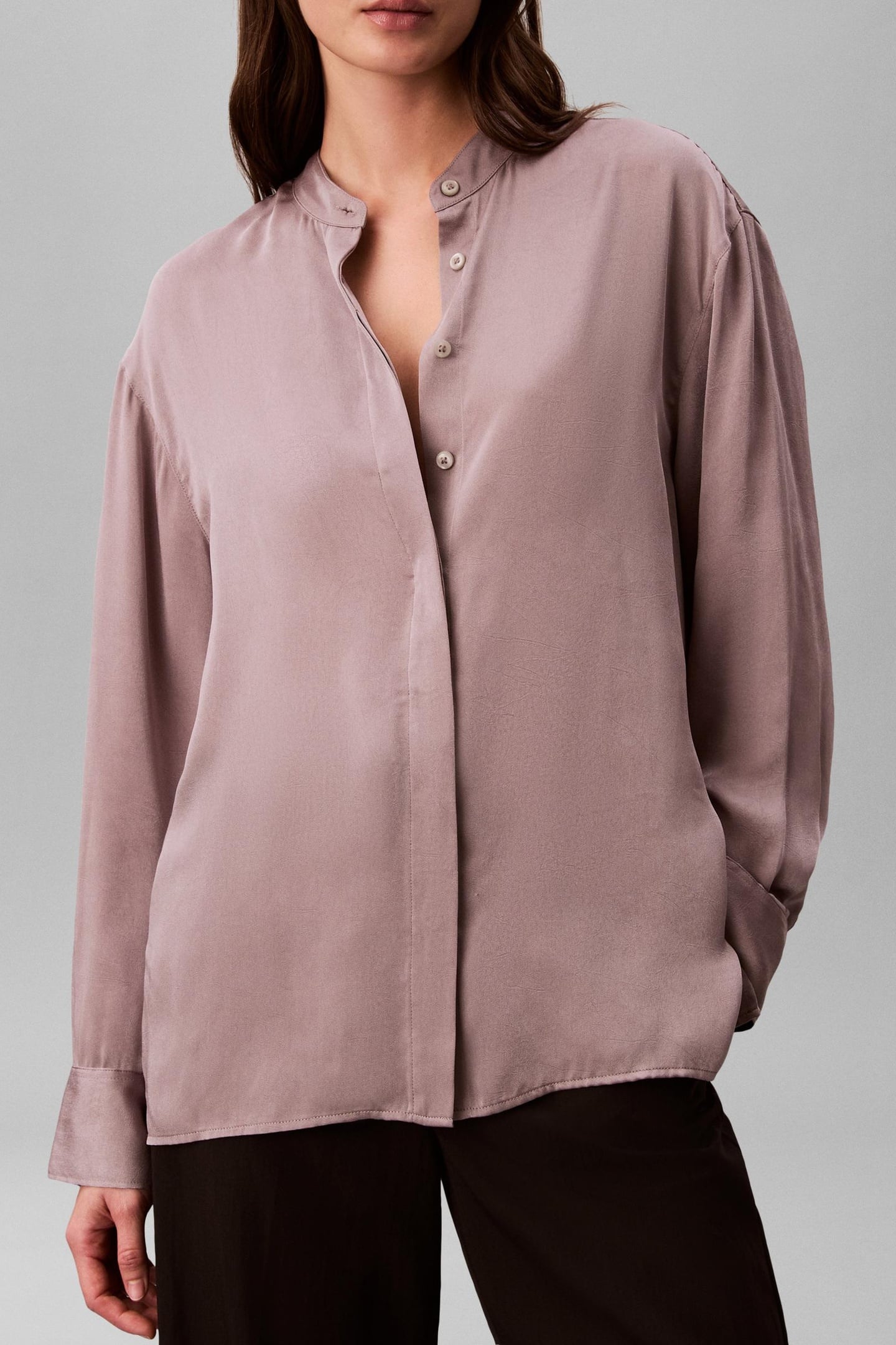 Calvin Klein Washed Satin Relaxed Top Dusted Fox Maat: XL | Longsleeves Outlet | Dames