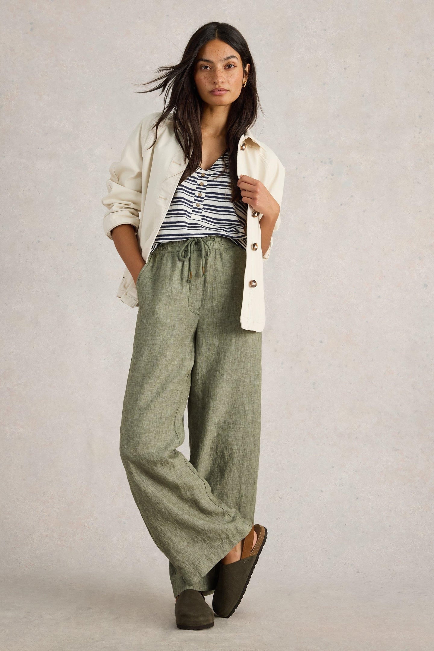 White Stuff Belle Linen Wide Leg Trouser Mid Green Maat: 8 SHORT | Wijde Broeken Outlet | Dames | Groen