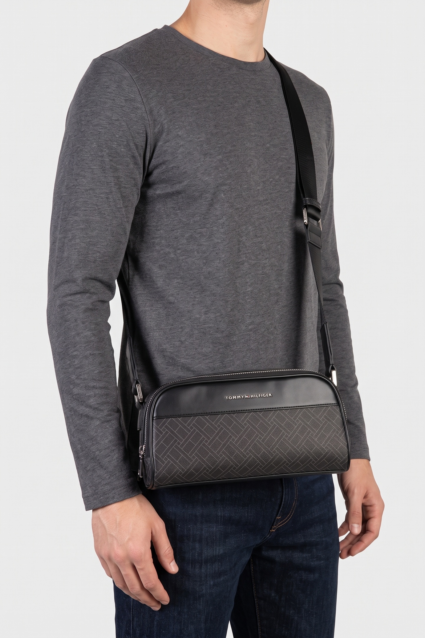 Tommy Hilfiger Flag Monogram Camera Bag Black Maat: OS | Messengertassen Outlet | Heren | Zwart