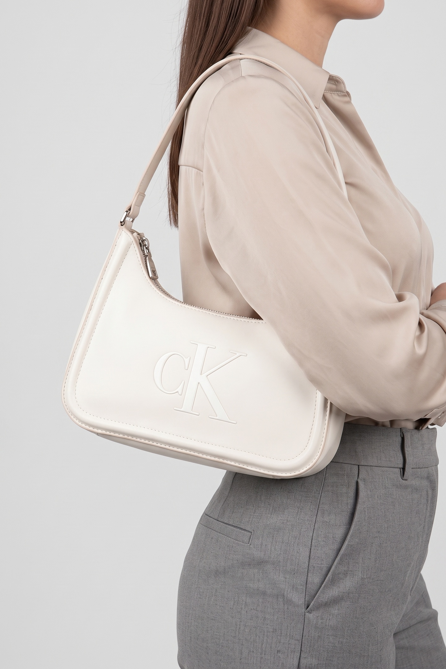 Calvin Klein Bold Small Shoulder Bag Lily White Maat: OS | Handtassen Outlet | Dames | Wit