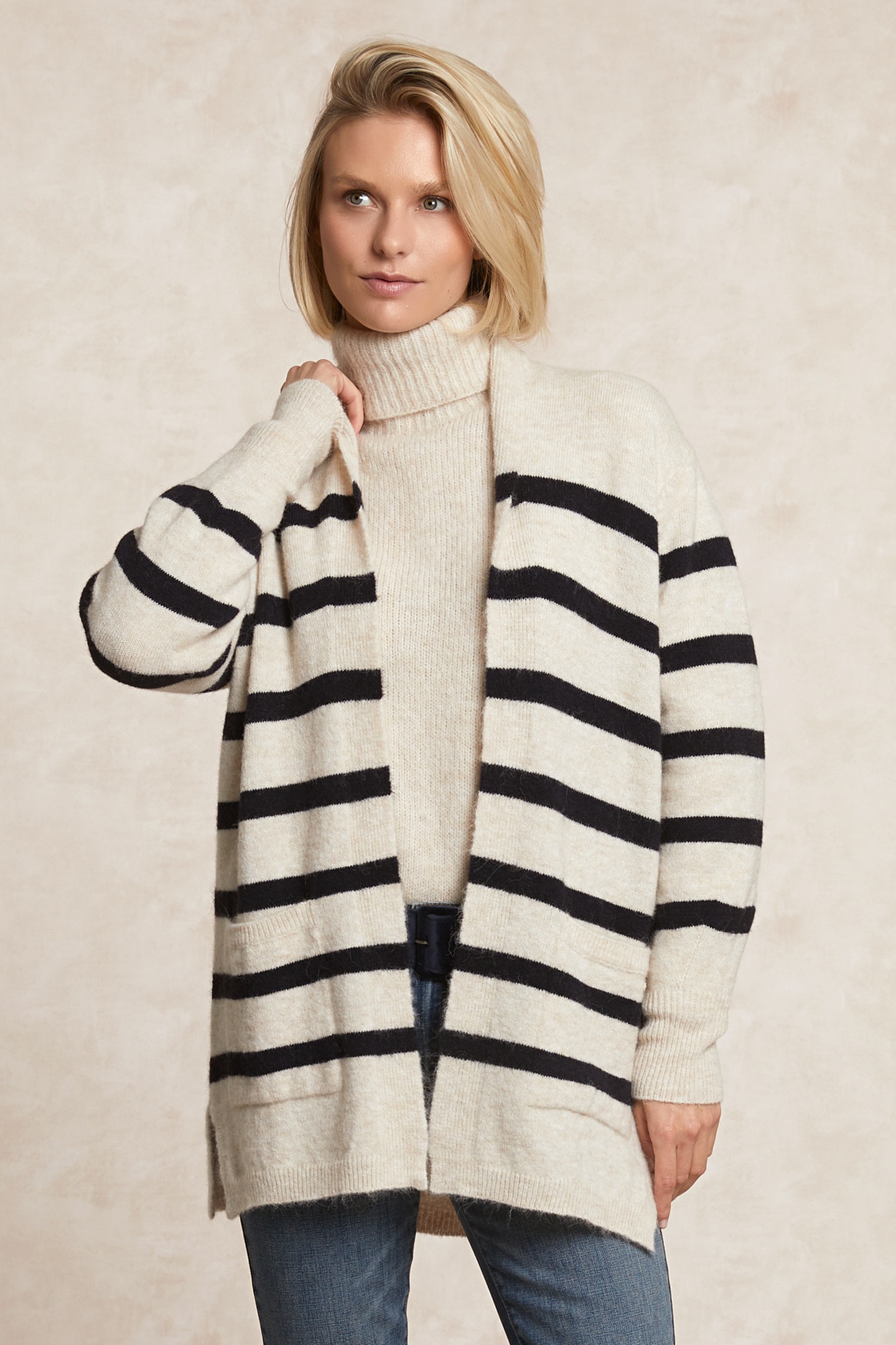River Woods Long Striped V-neck Jersey Cardigan Applied Pockets Off Whit Maat: L | Sweaters Outlet | Dames | Zwart
