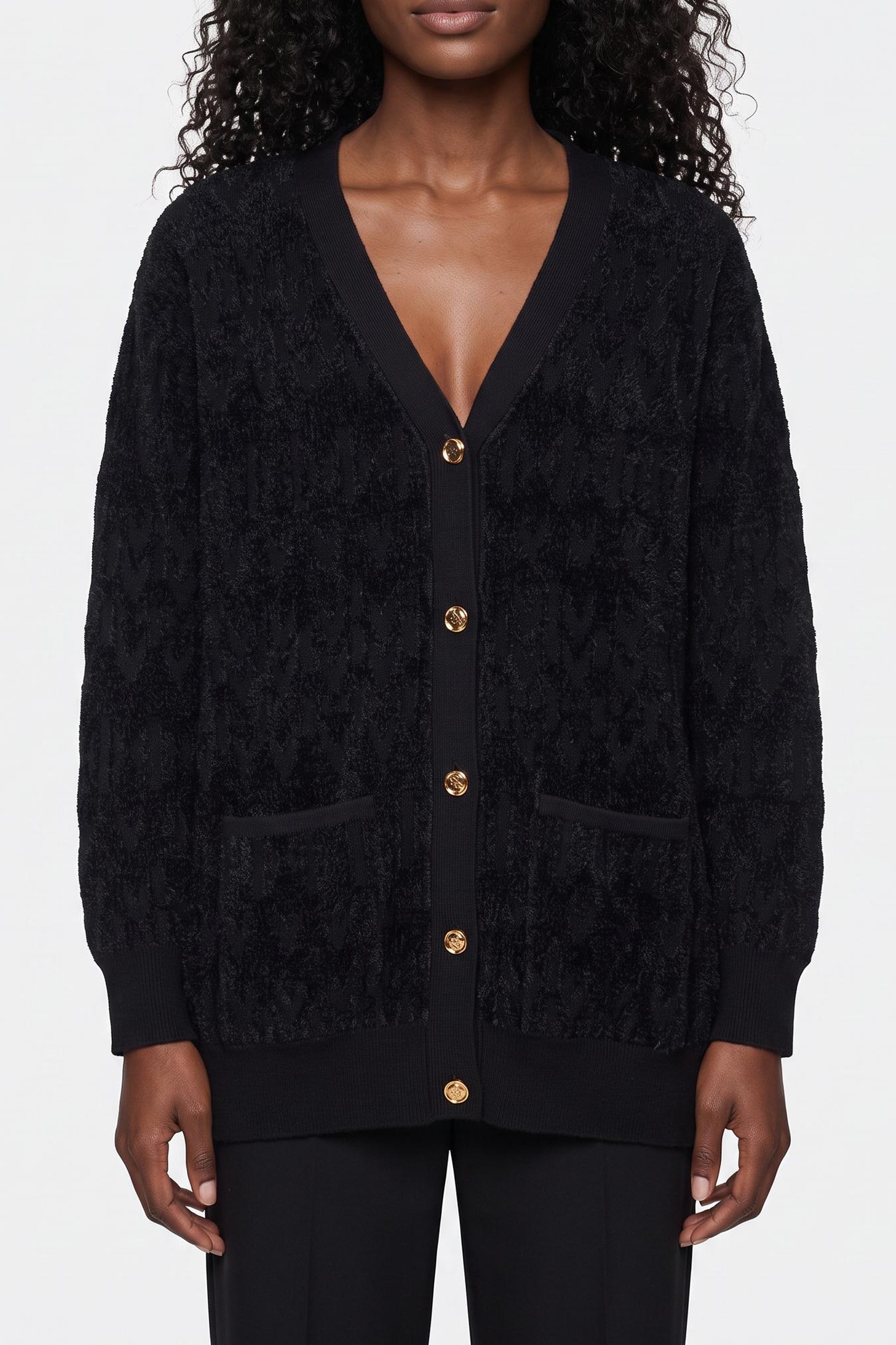 GUESS Adele Logo Chenille Jet Black A996 Taglia: XS | Maglioni a maglia Outlet | Donna | Nero
