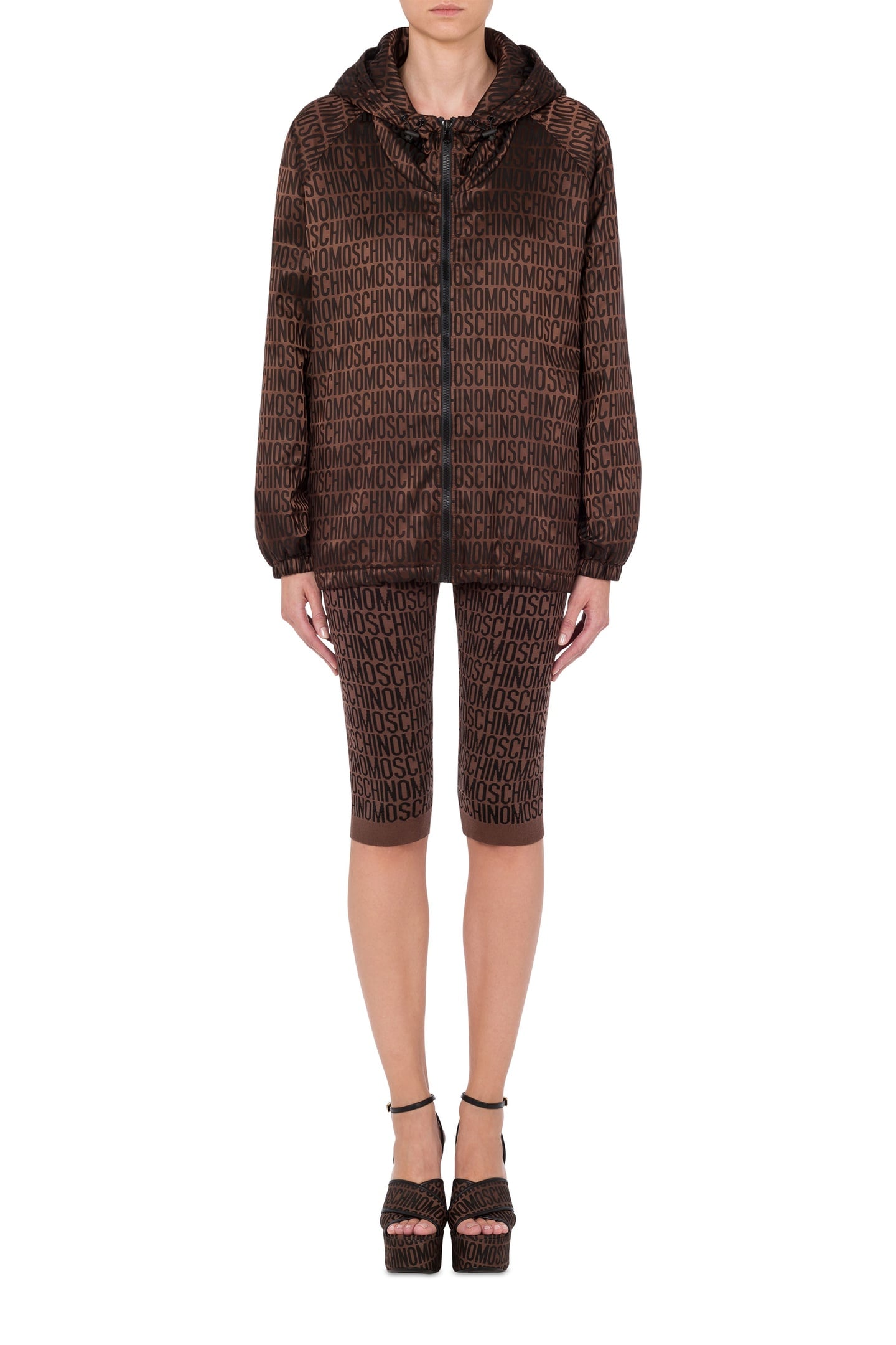 Moschino Windbreaker Padded Allover Logo Brown Maat: 44 | Bomberjacks Outlet | Dames | Bruin