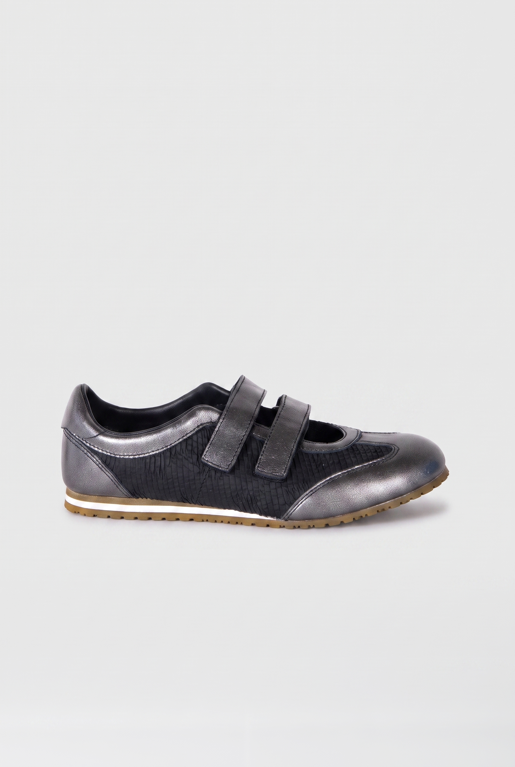 Vans Unisex Lx Mary Jane Slp Black Maat: 40 | Sneakers Outlet | Unisex | Zwart