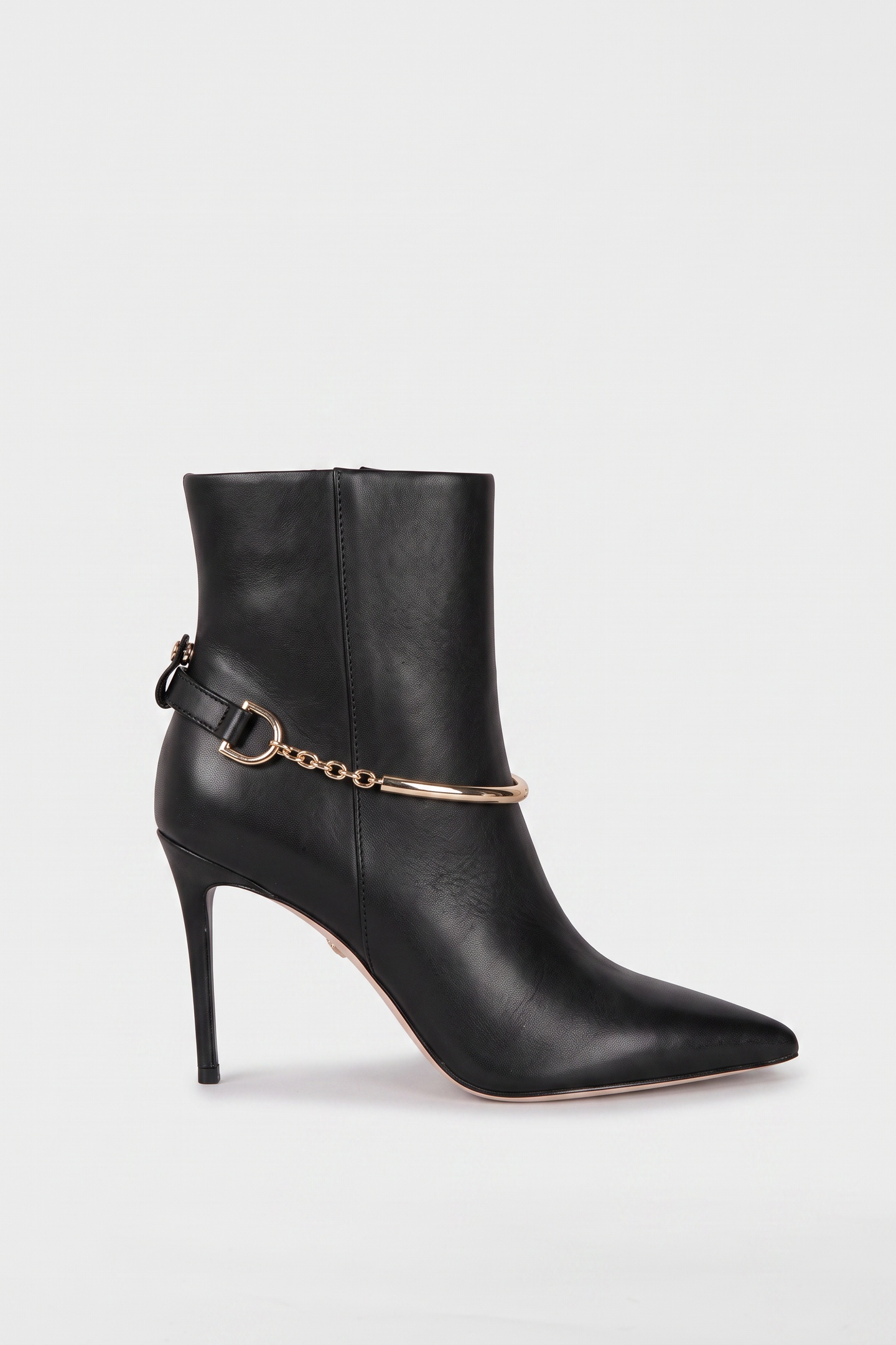 GUESS Bootie Bracalet Jet Black A996 Maat: 36 | Laarzen Outlet | Dames | Zwart