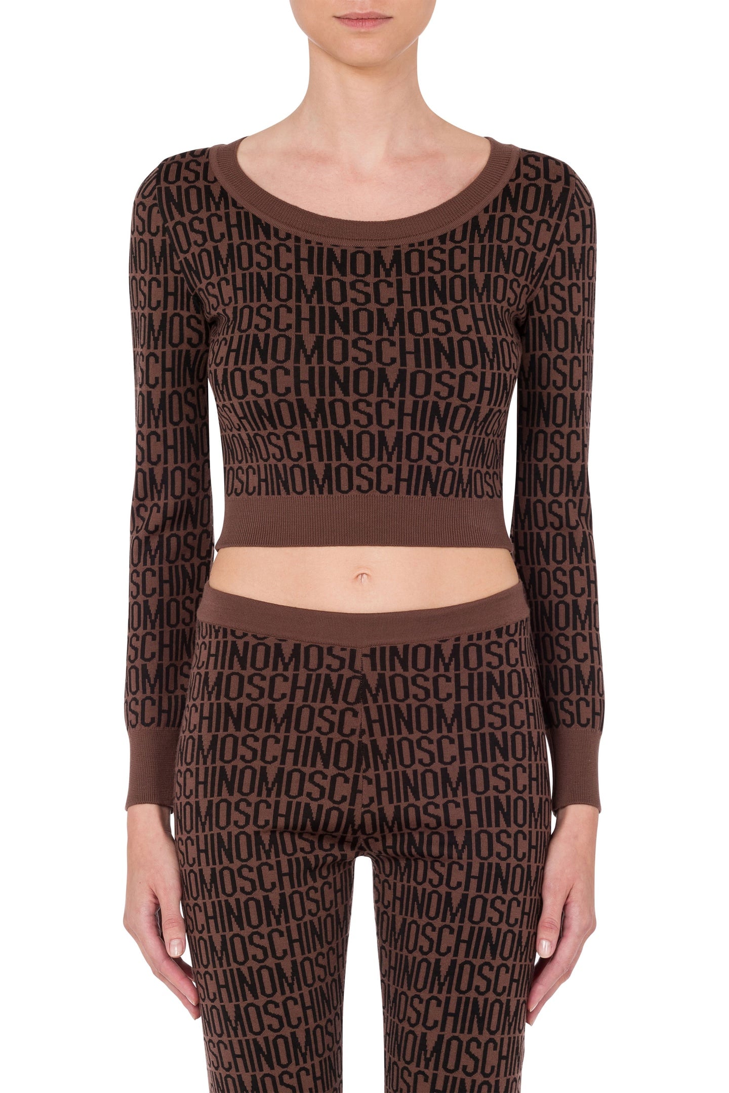 Moschino Allover Logo Wool Cropped Pullover Brown Maat: 40 | Longsleeves Outlet | Dames | Bruin