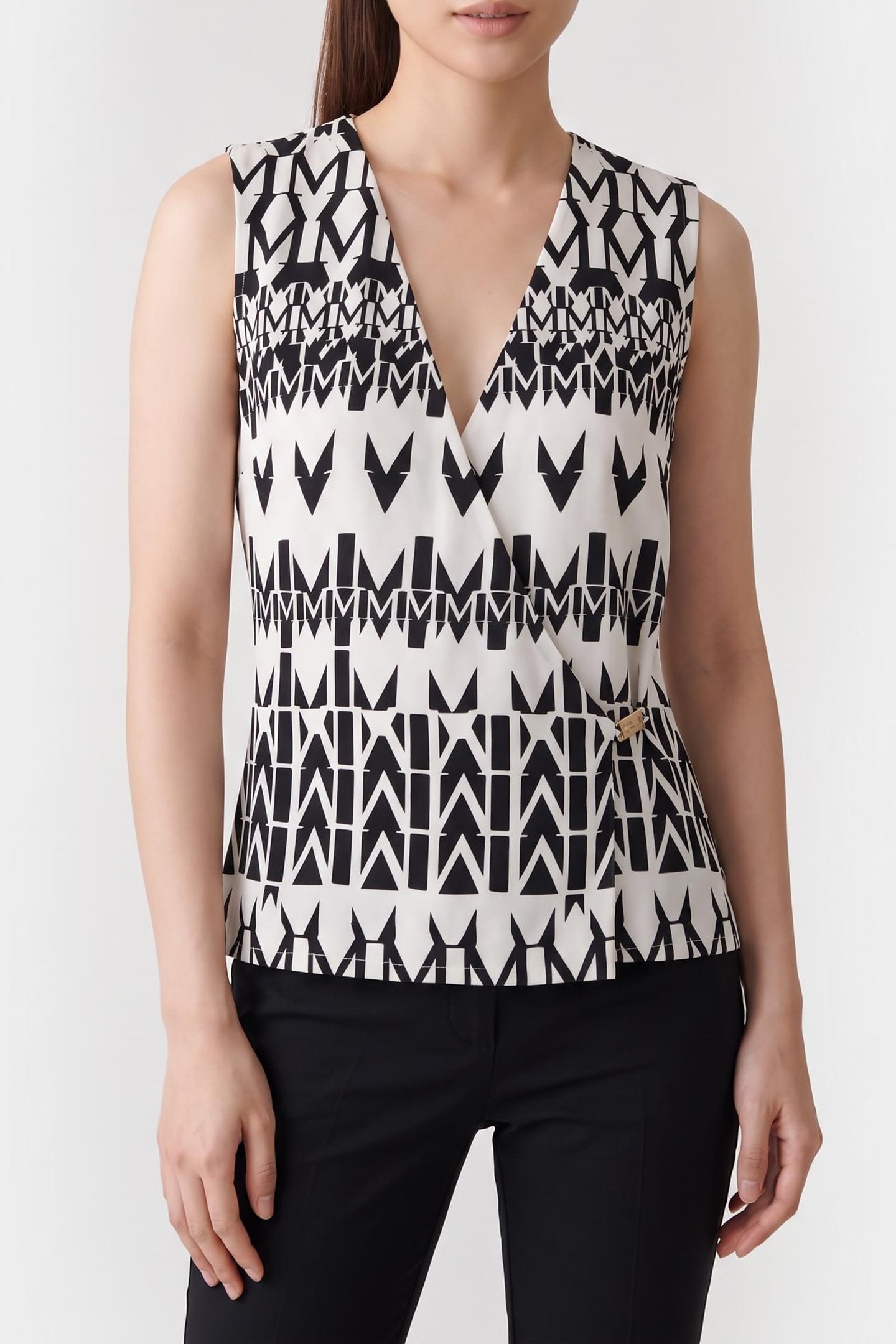 GUESS Britney Wrap W/ Chai Geometric Monogram B Taglia: 36 | Magliette intime Outlet | Donna