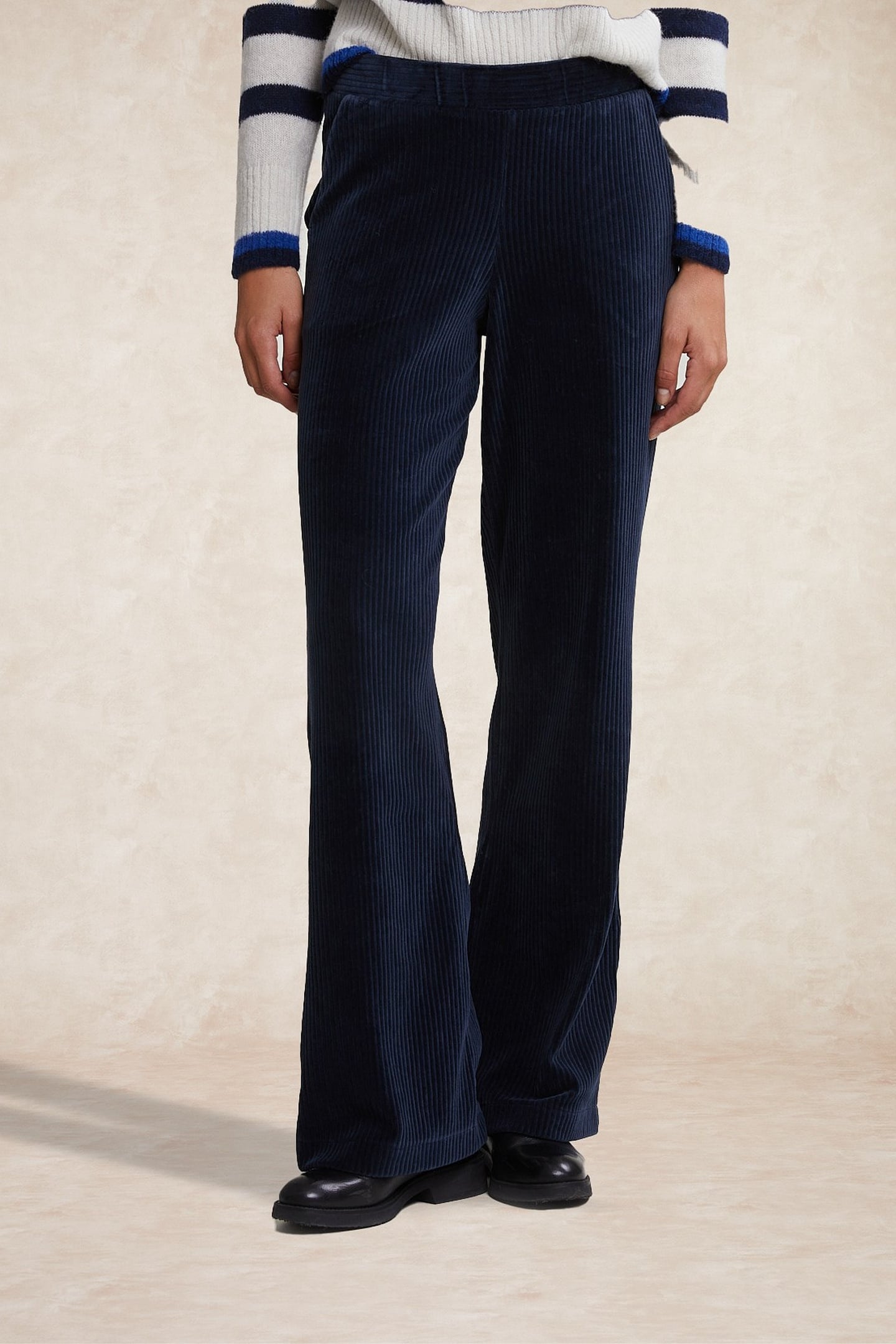 River Woods Classic Pant Cote Velours Blue Maat: XL | Wijde Broeken Outlet | Dames | Blauw