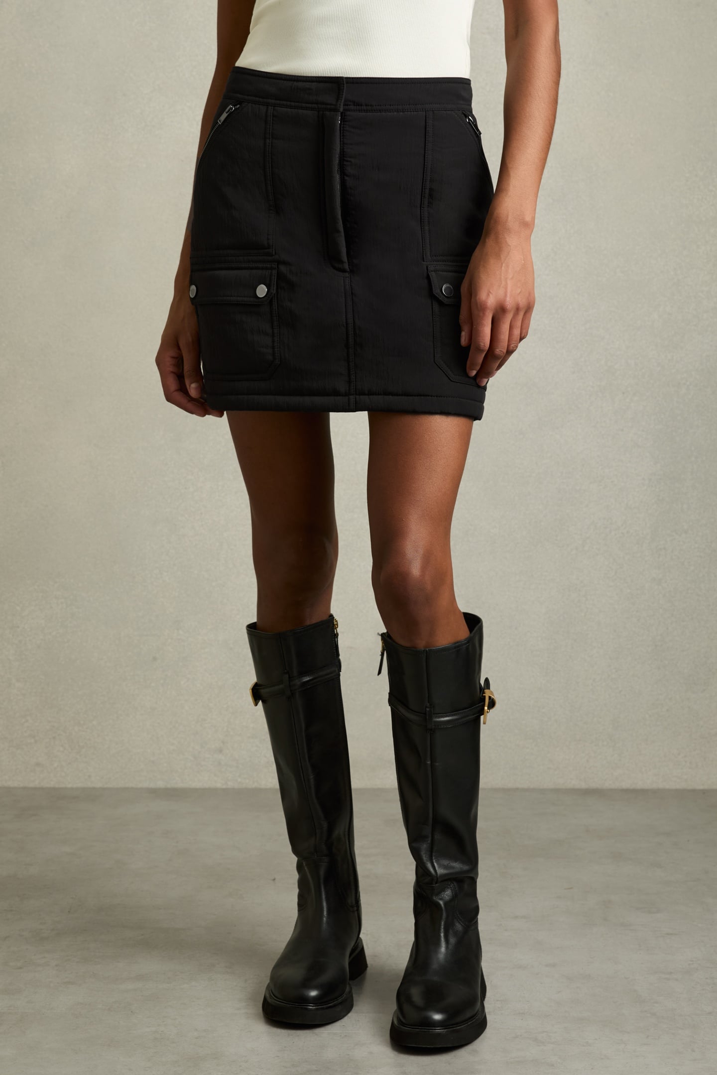 Reiss Quilted Mini Skirt Black Maat: 16 | Mini Rokken Outlet | Dames | Zwart