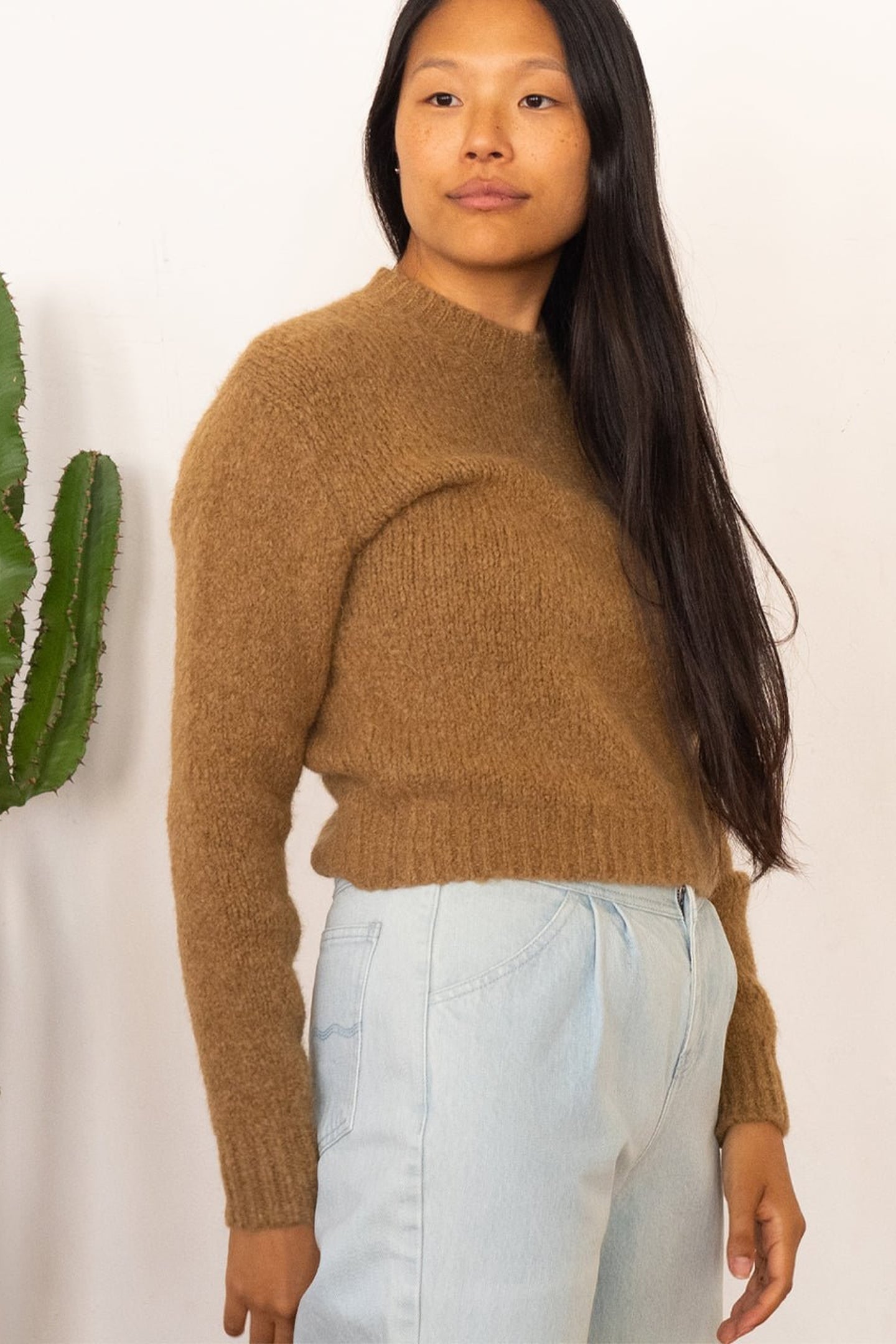 TWOTHIRDS Kythira Knit Camel Maat: M | Sweaters Outlet | Dames | Bruin