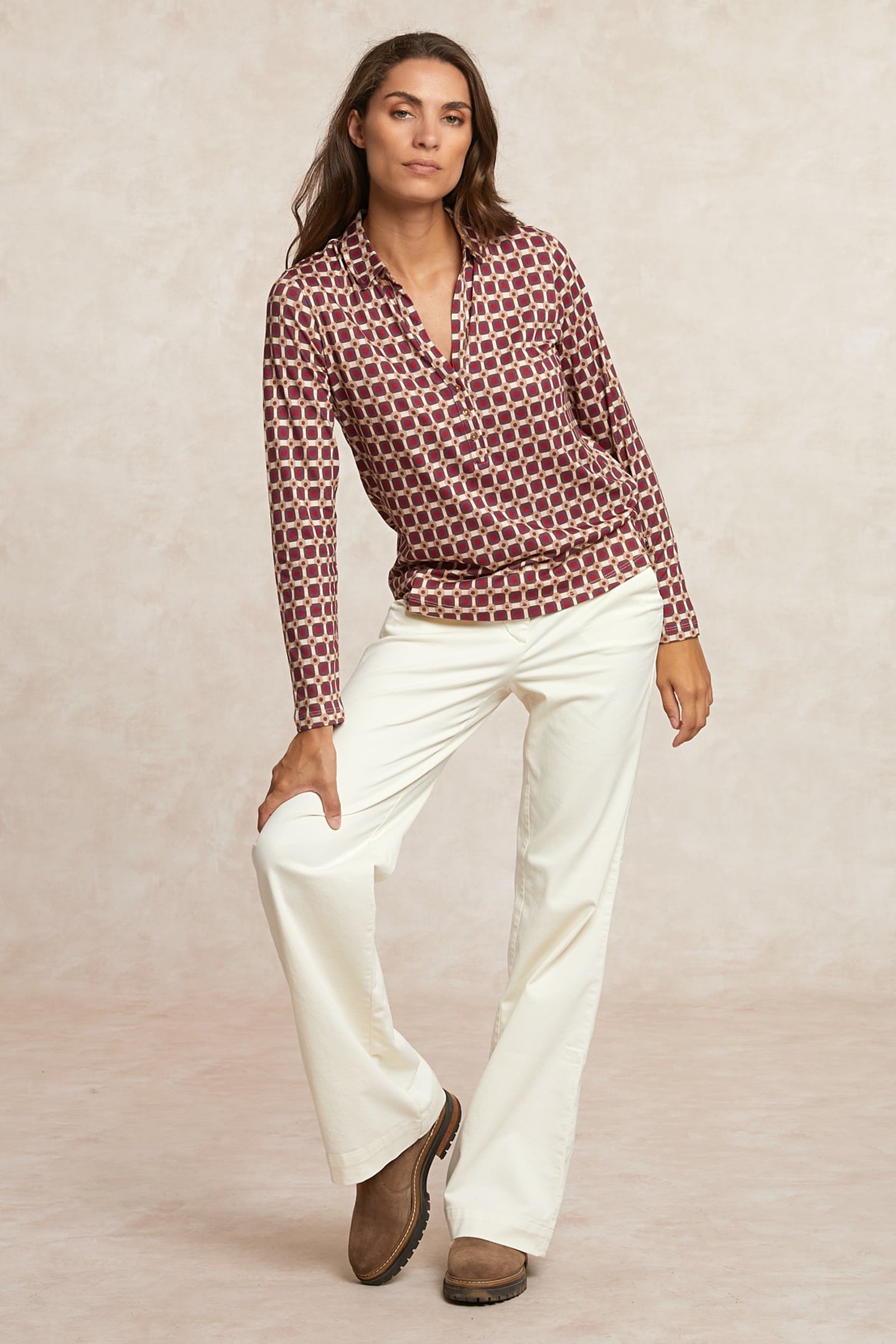 River Woods Jersey Fantasy V-neck Blouse Red/brown Maat: S | Longsleeves Outlet | Dames | Bruin