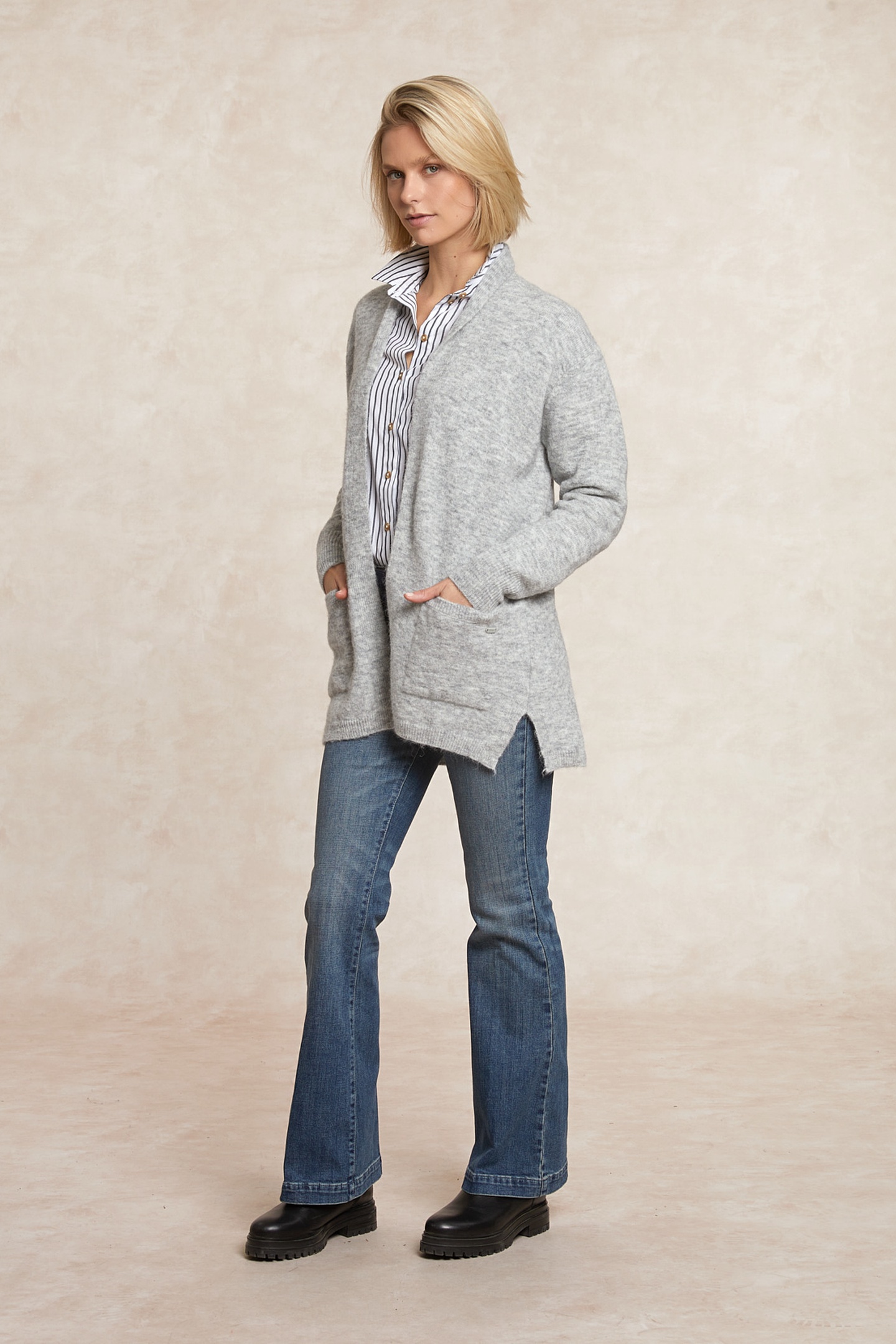 River Woods Long V-neck Jersey Cardigan Applied Pockets Grey Maat: XS | Sweaters Outlet | Dames | Grijs