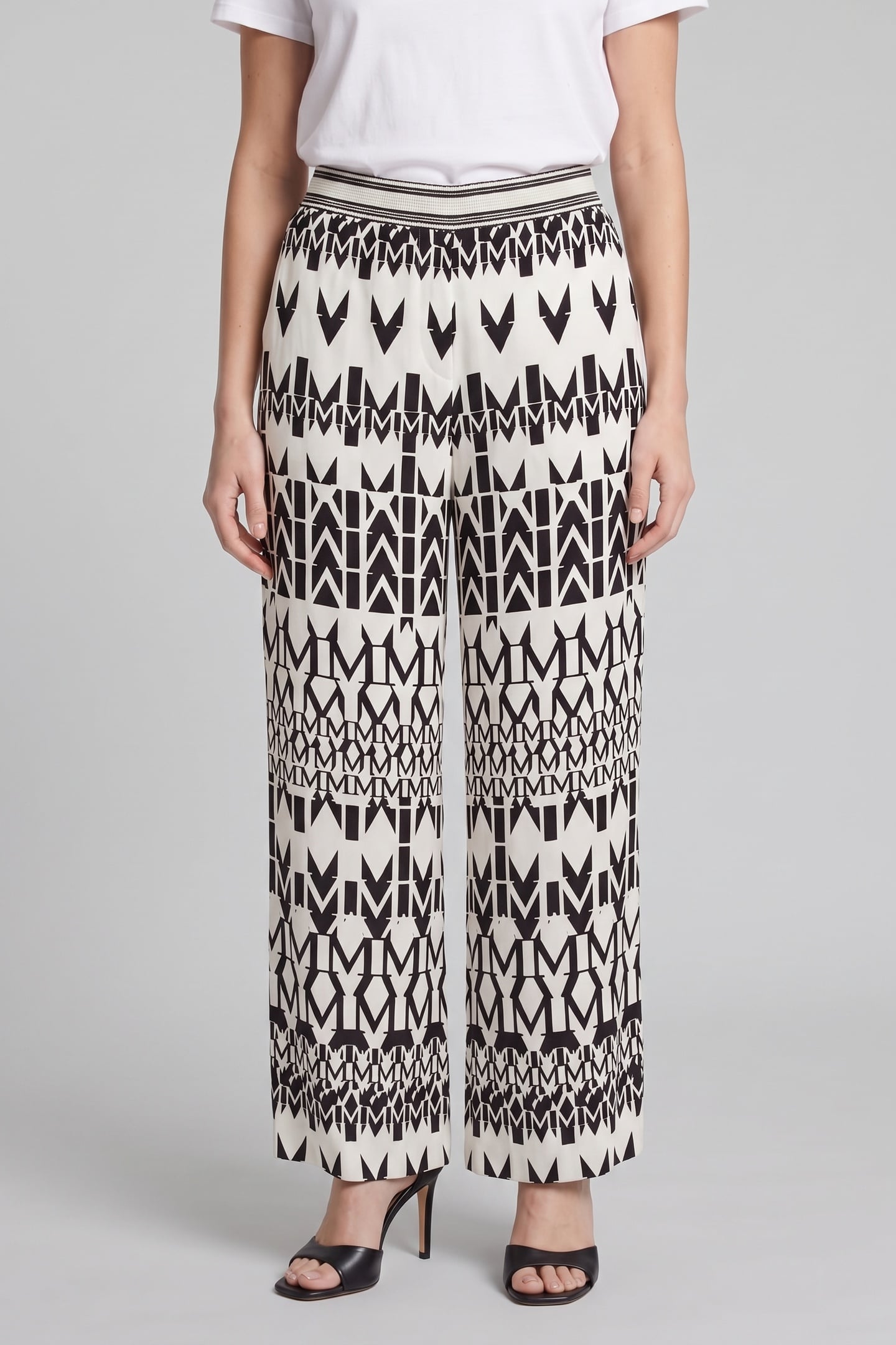 GUESS Britney Straight Pan Geometric Monogram B Taglia: 36 | Pantaloni Outlet | Donna