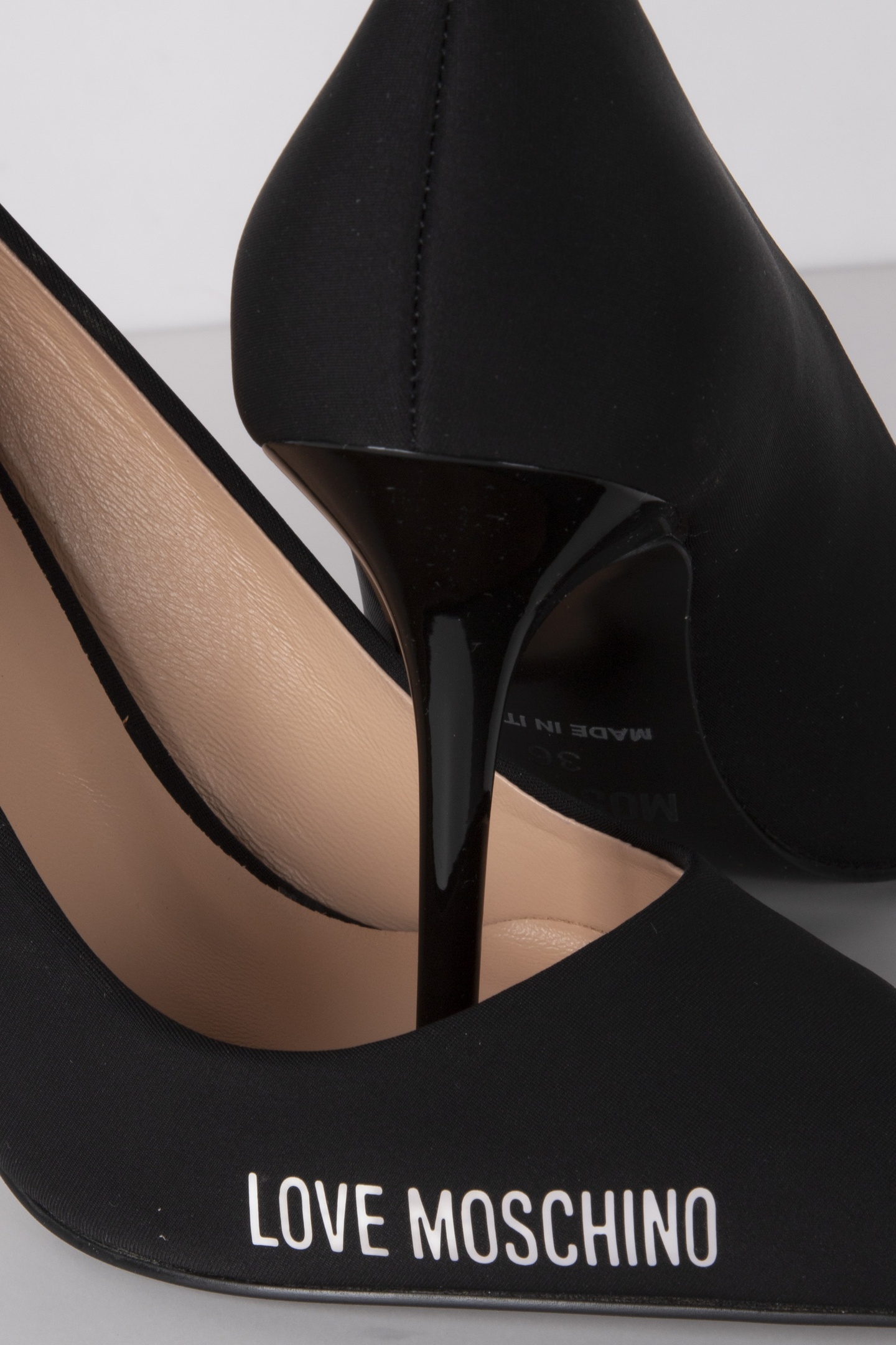 Moschino Pump Black Maat: 41 | Pumps Outlet | Dames | Zwart