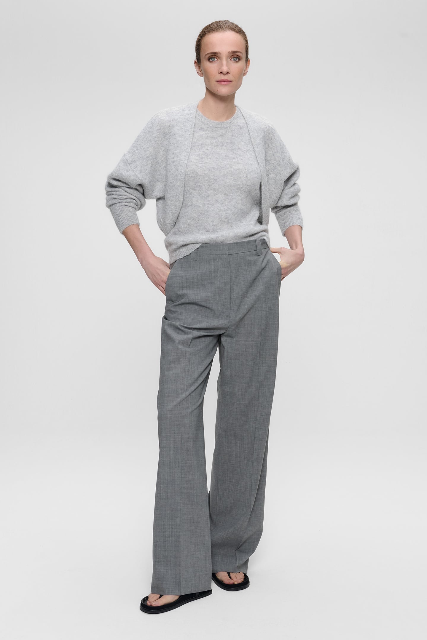 ZENGGI Suri Alpaca Shrug Light Grey Melange Maat: XL | Sweaters Outlet | Dames | Grijs