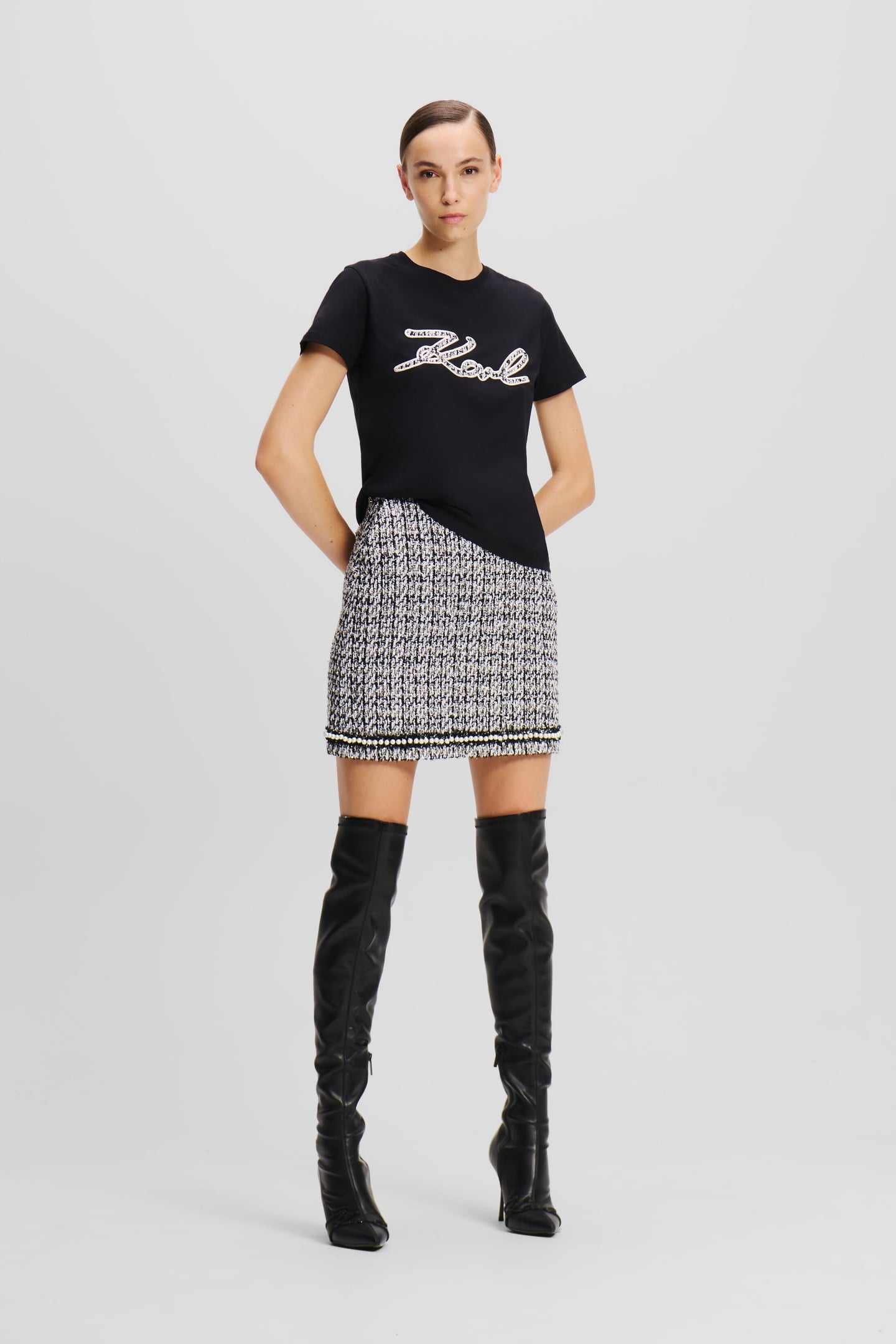 Karl Lagerfeld Pearl Embellished Boucle Skirt Black/white/silver Taglia: 38 | Minigonne Outlet | Donna | Nero