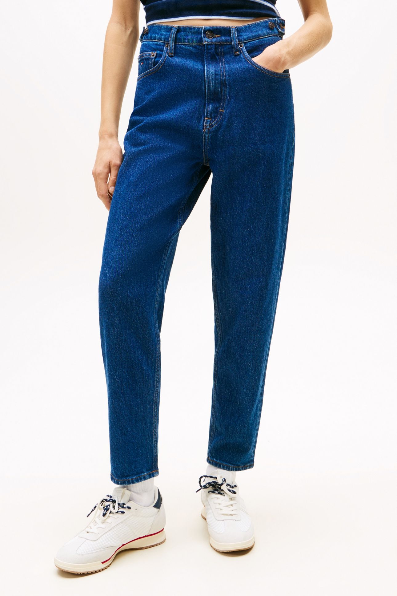 Tommy Hilfiger Mom Jean Tapered Tab Denim Dark Maat: W28L34 | Jeans Outlet | Dames | Blauw