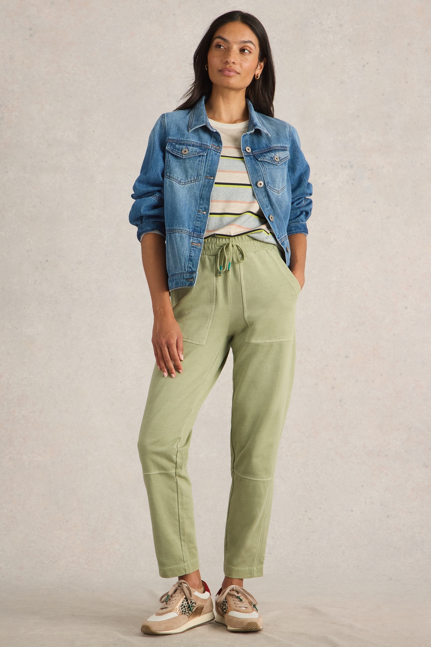 White Stuff Jude Jersey Jogger Light Green Maat: 6 LONG | Joggingbroeken Outlet | Dames | Groen