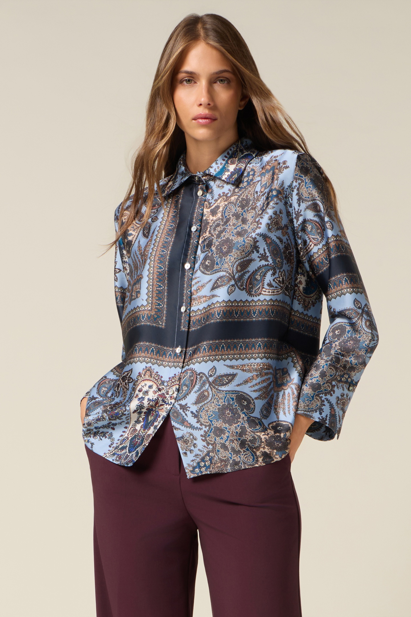 Oltre Patterned Satin Shirt Light Blue Maat: S | Longsleeves Outlet | Dames | Blauw