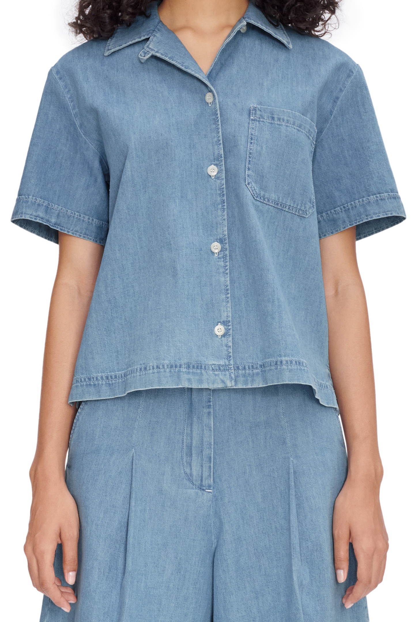 A.P.C. Short-sleeve Shirt Maeva Light Blue Maat: 38 | Overhemden Outlet | Dames | Blauw