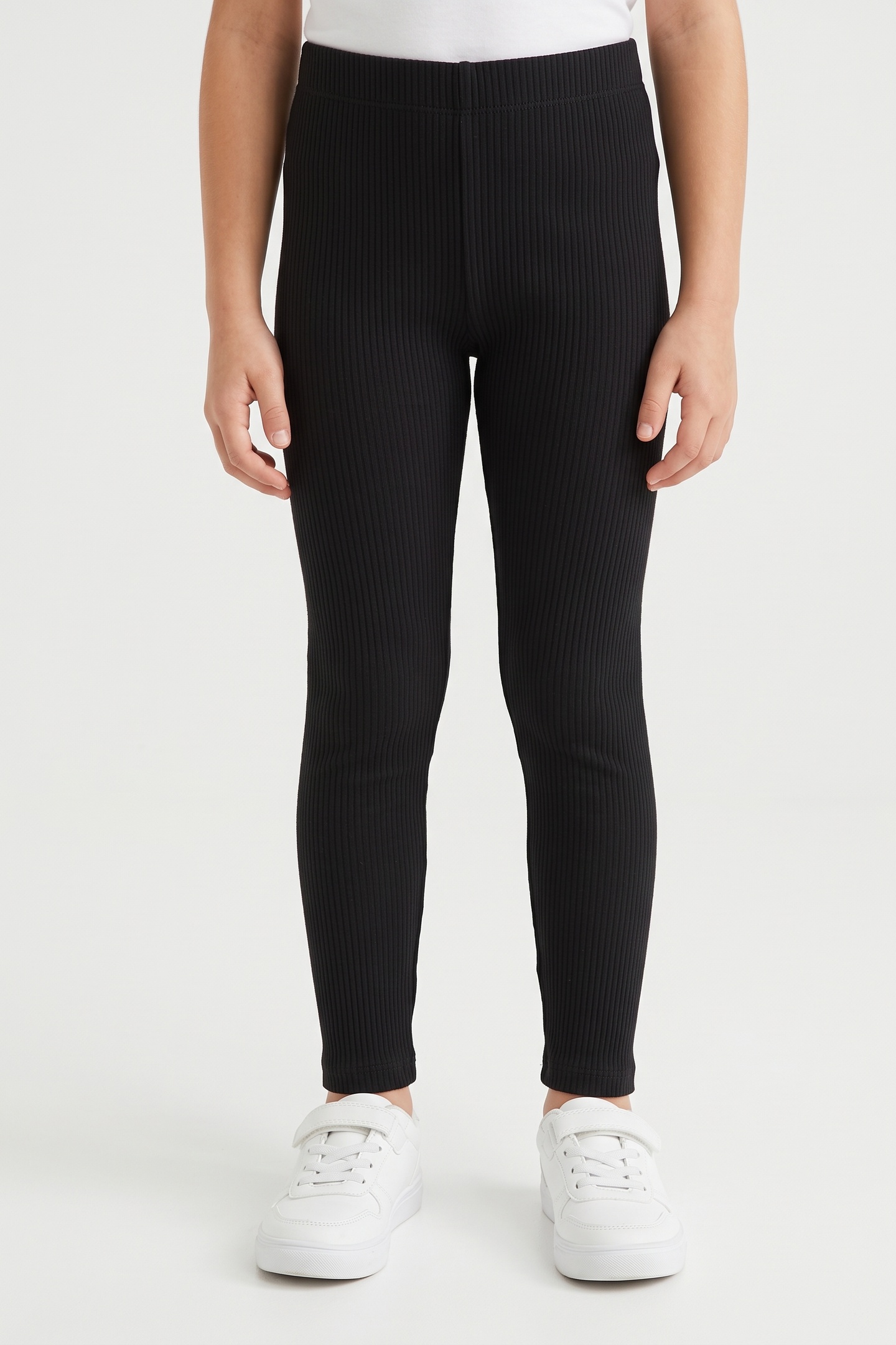 ARKET Annelie Rib Legging Unisex Black Maat: 110/116 | Broeken Outlet | kids | Zwart
