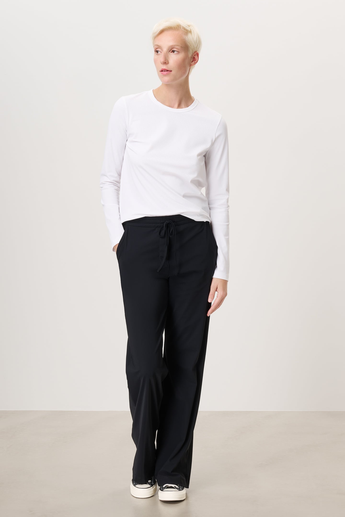 TRVL DRSS Arda Rib Top White Maat: XS | Tops Outlet | Dames | Wit