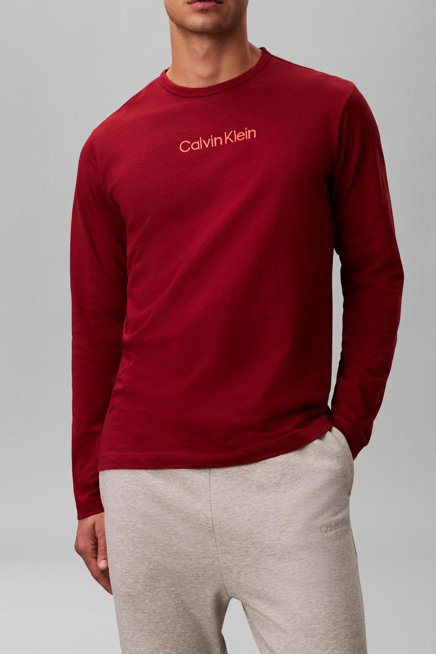 Calvin Klein L/s Crew Neck Fall Berry Maat: M | Basic T-Shirts Outlet | Heren | Roze