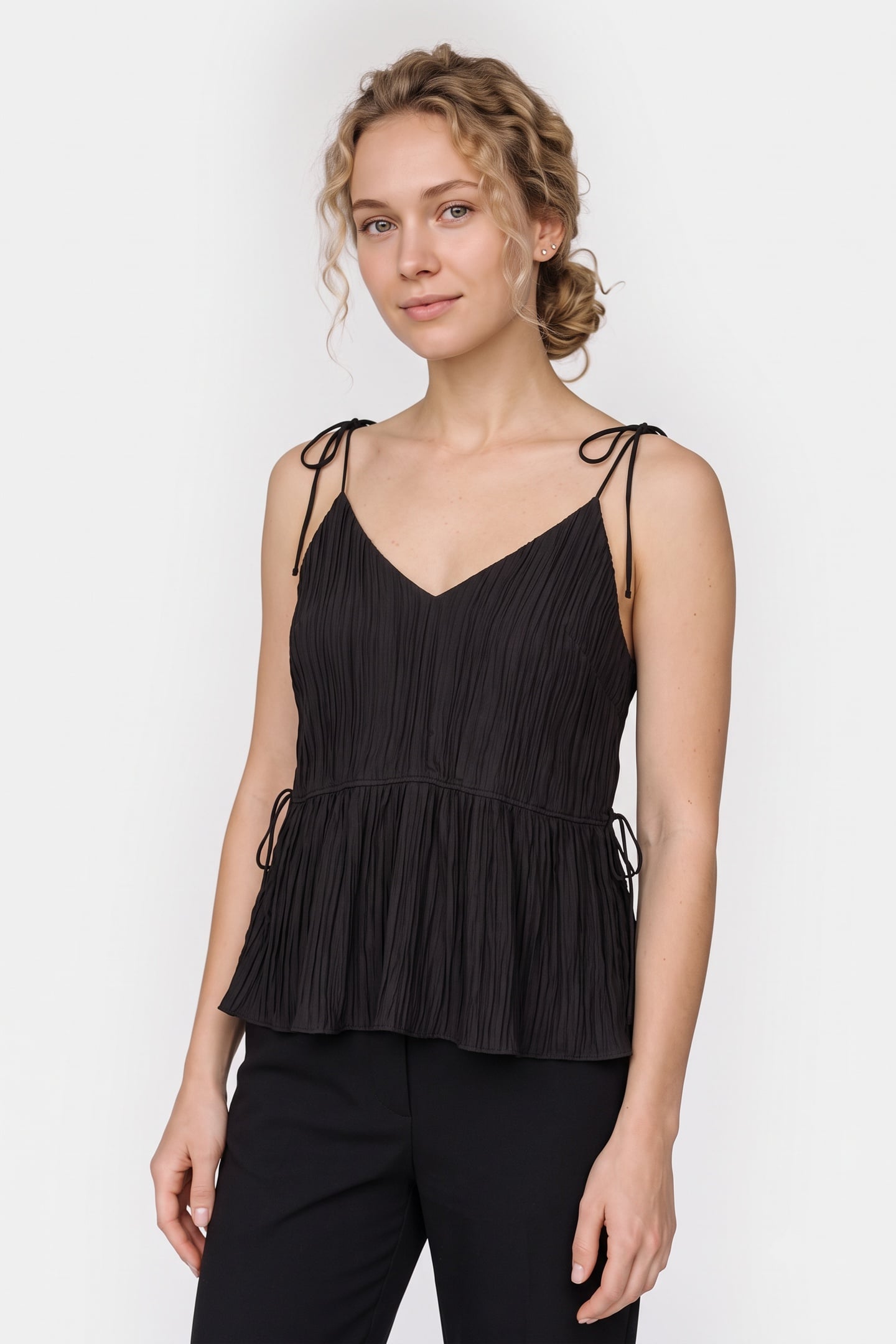 ARKET Figlia Crinkle Strap Top Black Maat: 44 | Blouses Outlet | Dames | Zwart