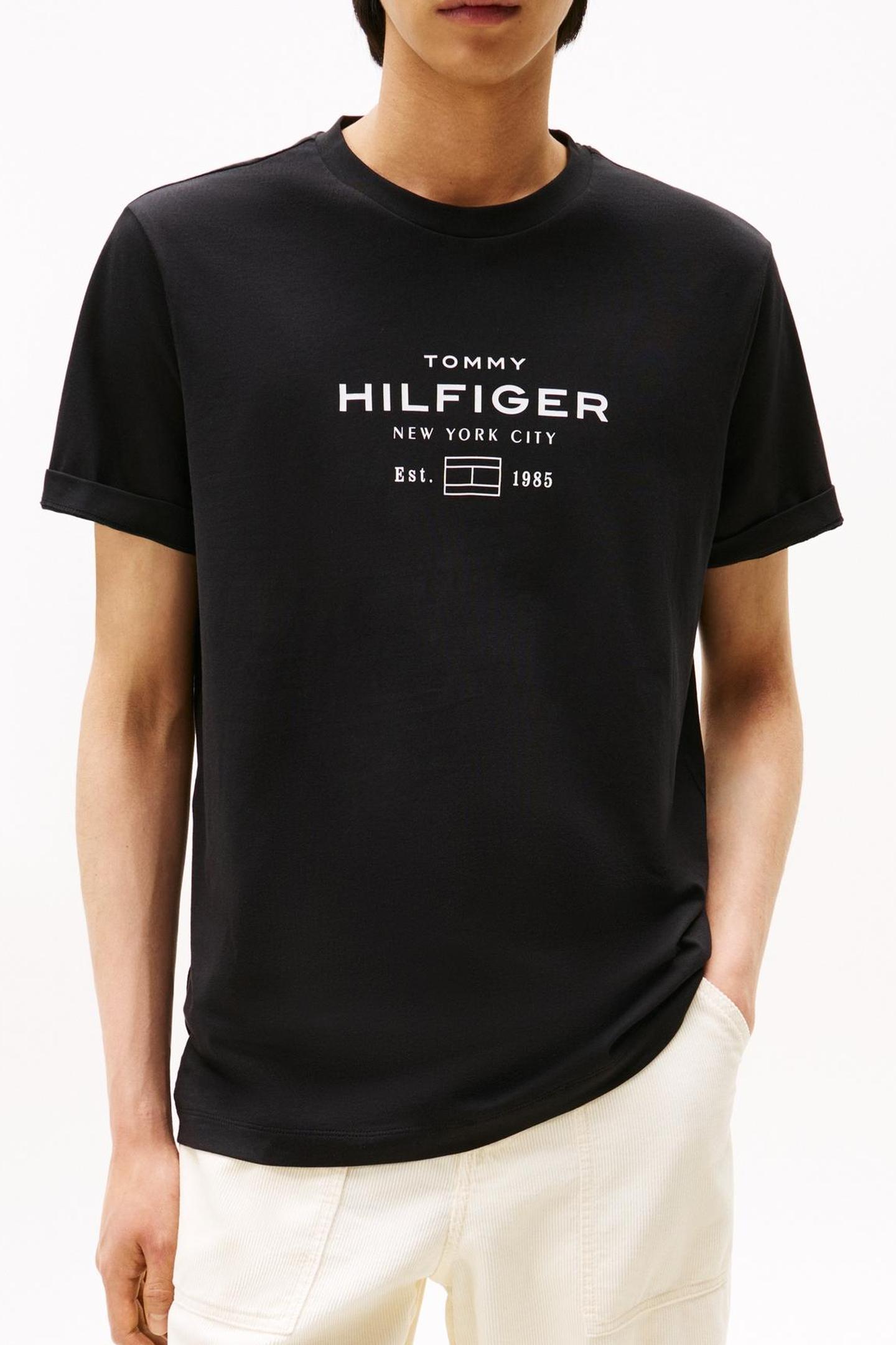 Tommy Hilfiger Hilfiger Stack Graphic Black Größe: L | Basic T-Shirts Outlet | Herren | Schwarz