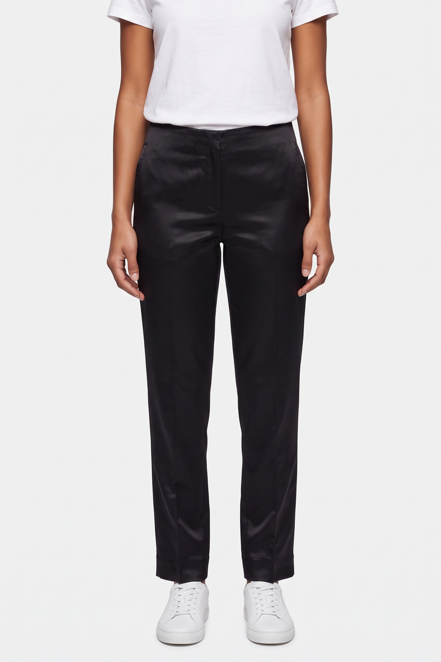 ARKET Evette Lean Satin Trousers Black Maat: 32 | Pantalons Outlet | Dames | Zwart