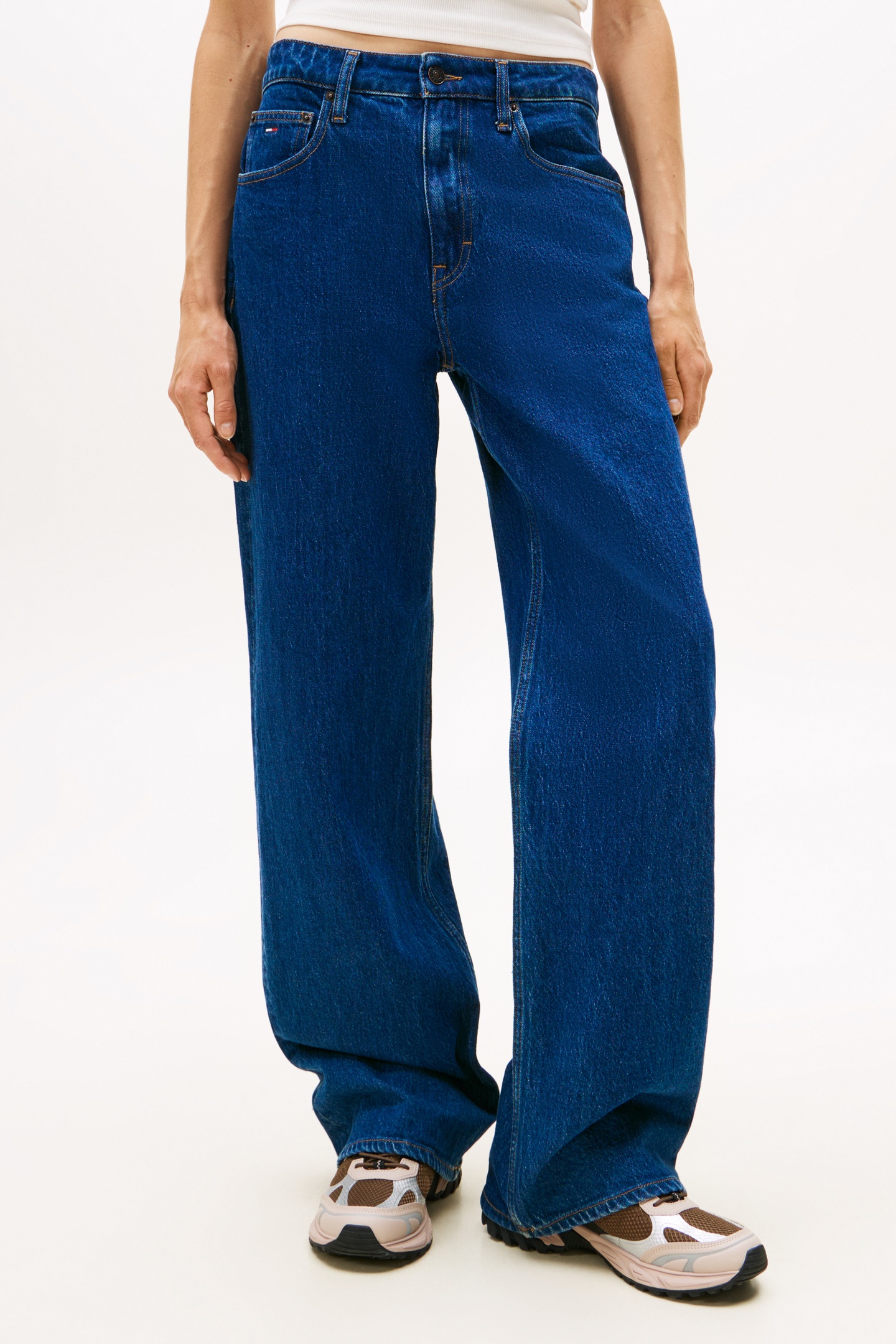 Tommy Hilfiger Mia Mid Rise Relaxedd Straight Ai41 Denim Dark size W25L32 | Straight Jeans Outlet | Women | Blue