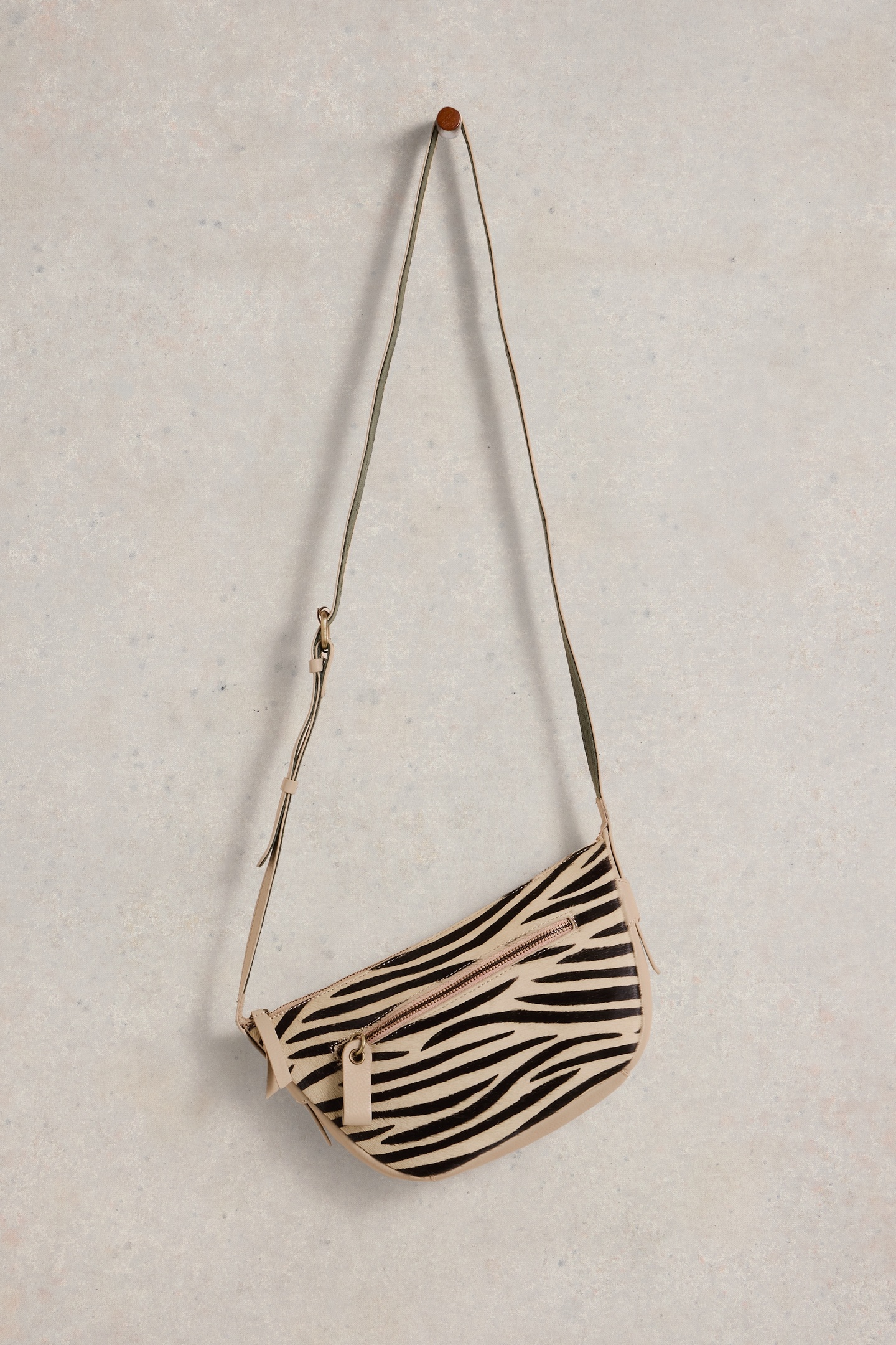 White Stuff Caro Crossbody Bag Natural Multi Maat: OS | Tassen Outlet | Heren | Zwart