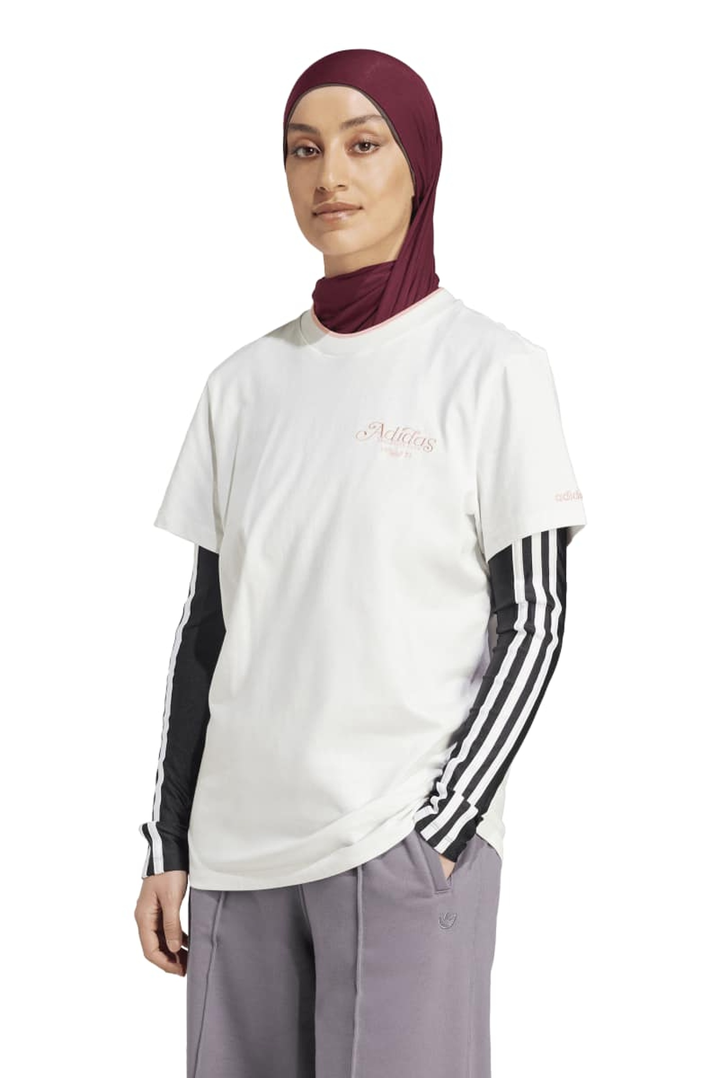 Adidas Graphic Tee Cloud White Maat: M | Tops Outlet | Dames | Wit