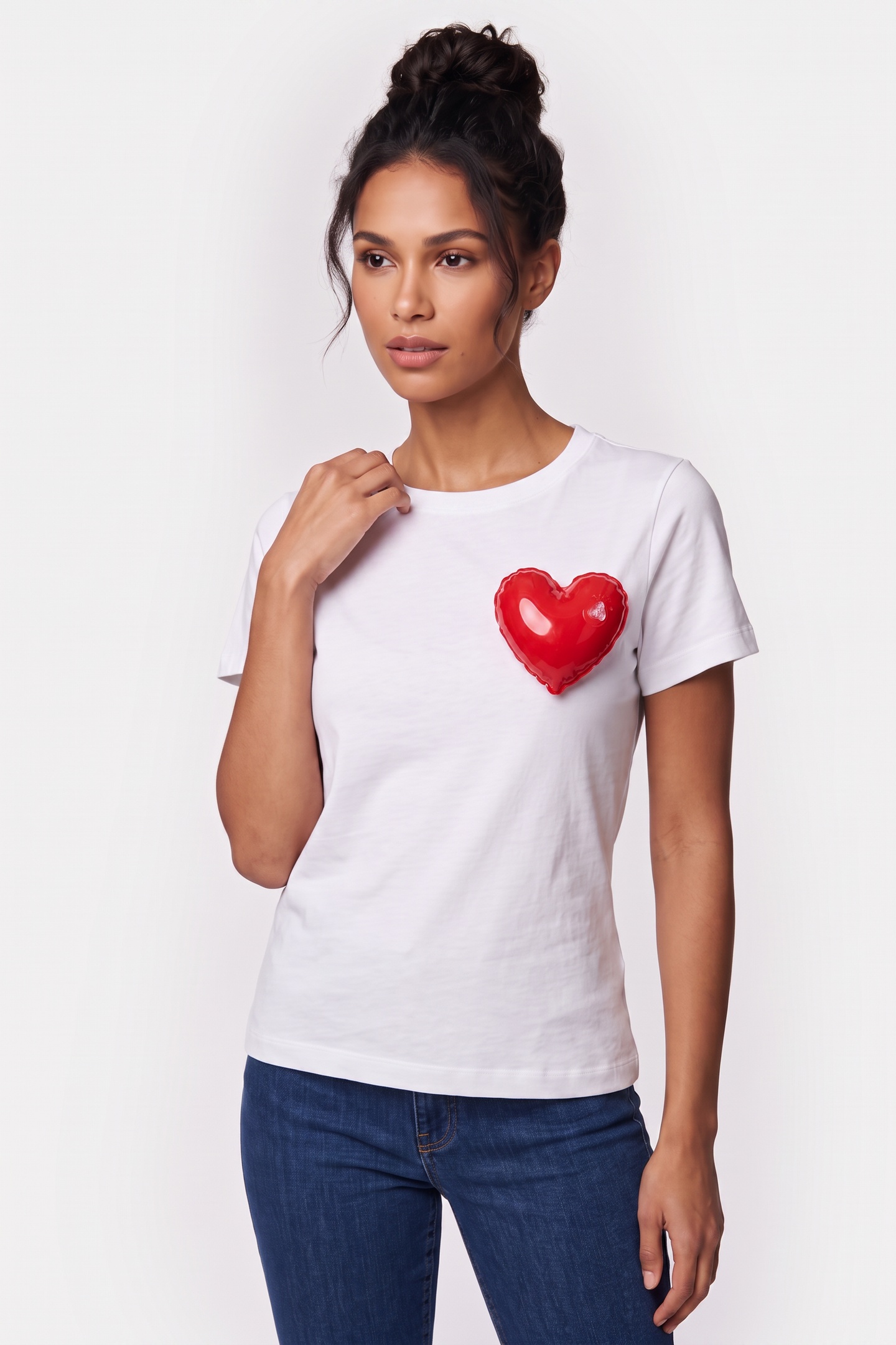 Moschino Inflatable Heart Organic Jersey T-shirt White Maat: 44 | Tops Outlet | Dames | Wit