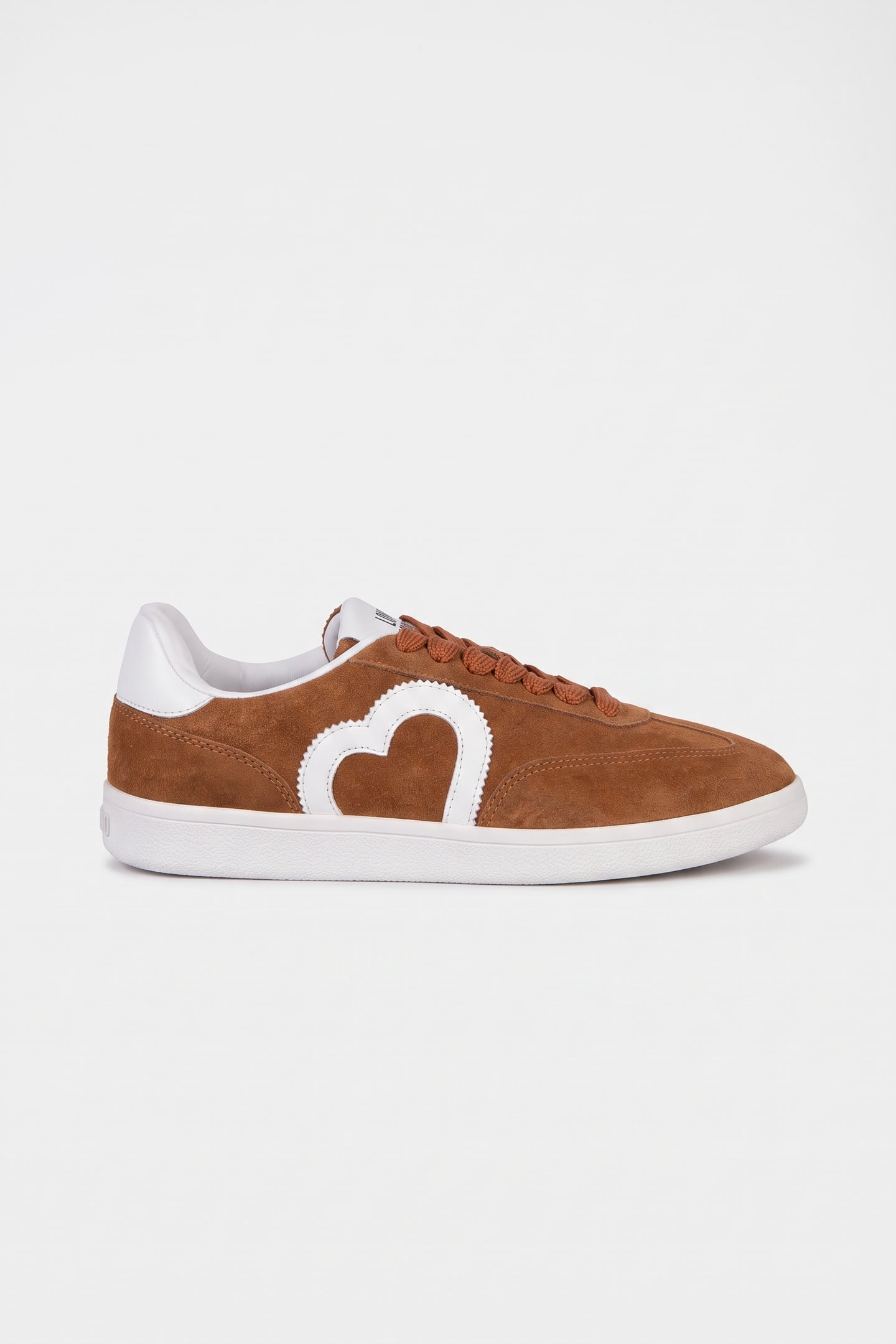 Moschino Sneakers Red Maat: 38 | Sneakers Outlet | Dames | Bruin