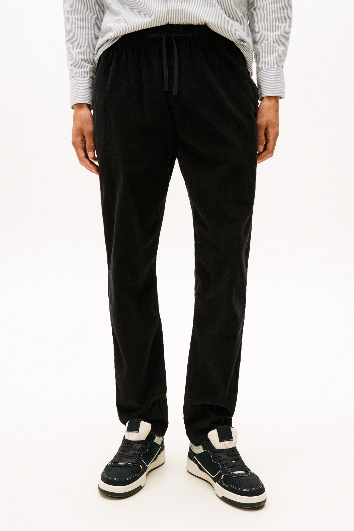 Tommy Hilfiger Tjm Isaac Cord Chino Black Taille: W31L30 | Pantalons Outlet | Homme | Le Noir