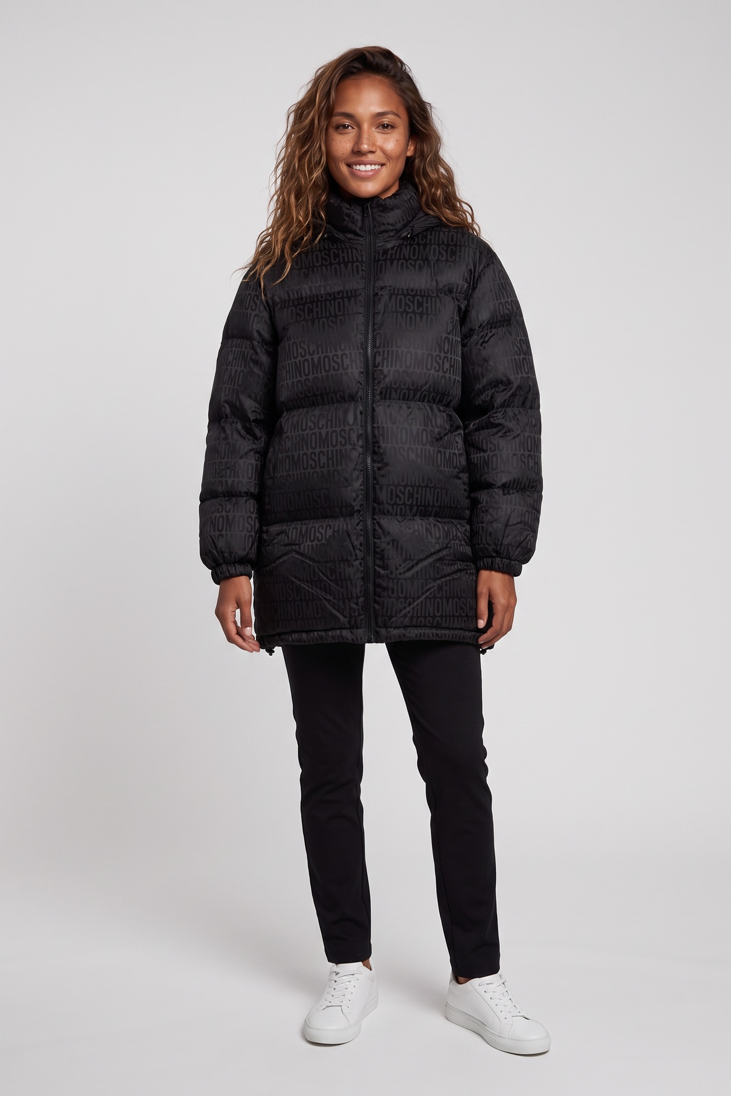 Moschino Outerwear Black Maat: 40 | Winterjassen Outlet | Dames | Zwart