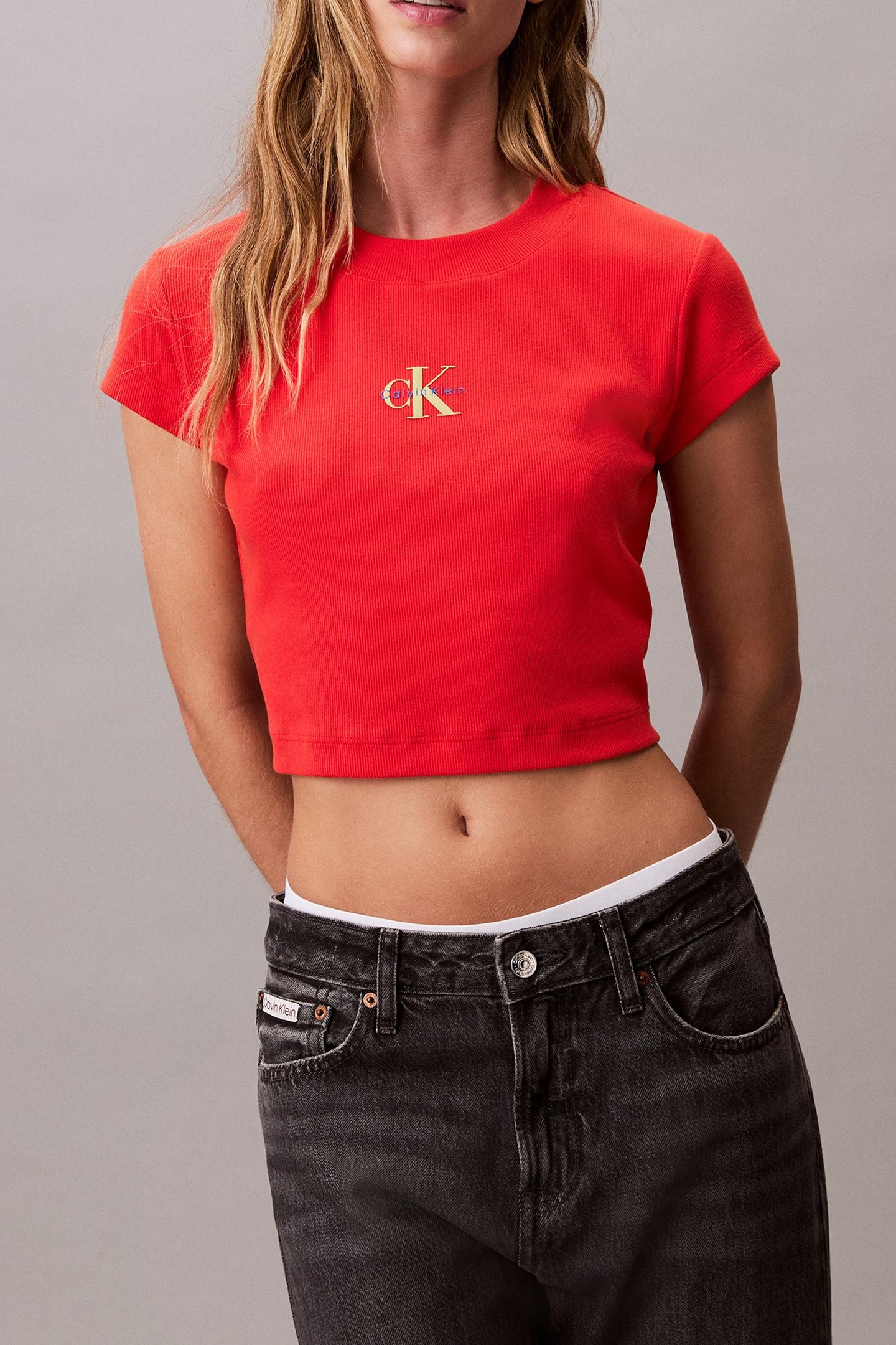 Calvin Klein Monogram Baby Tee Redalert Taglia: XXL | Maglie Sportivi Outlet | Donna | Rosso