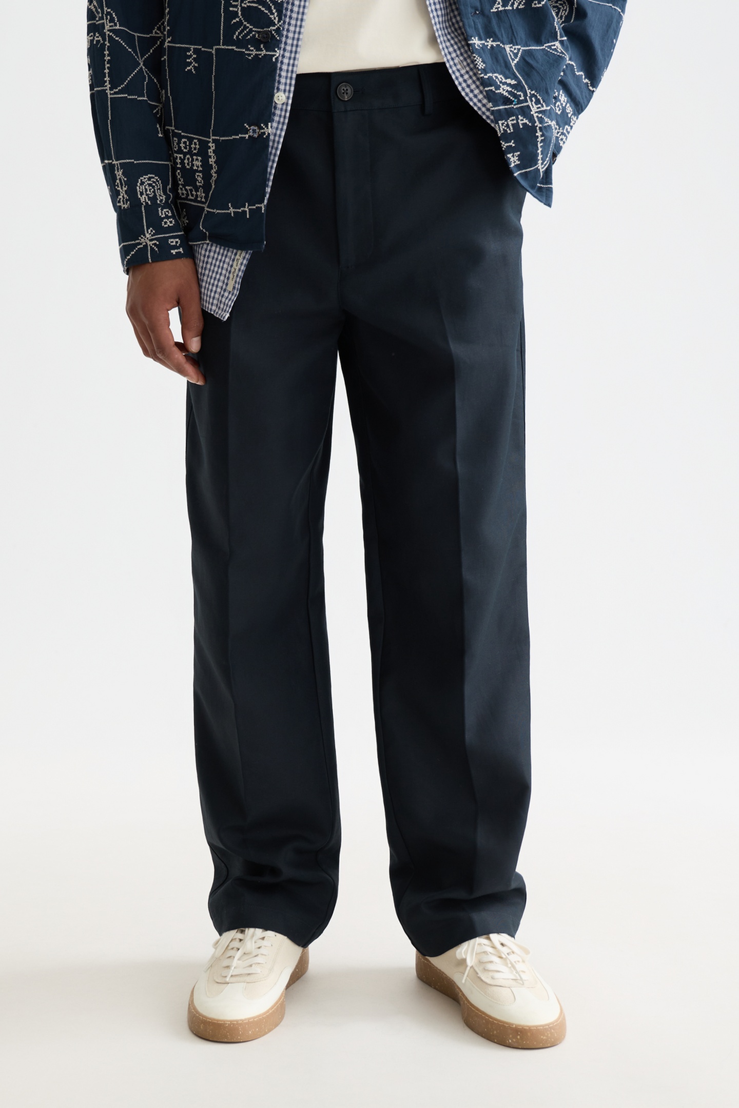 Scotch & Soda Otis Cotton-twill Relaxed Straight-fit Chino Navy Taglia: W32L32 | Pantaloni chino Outlet | Uomo | Blu