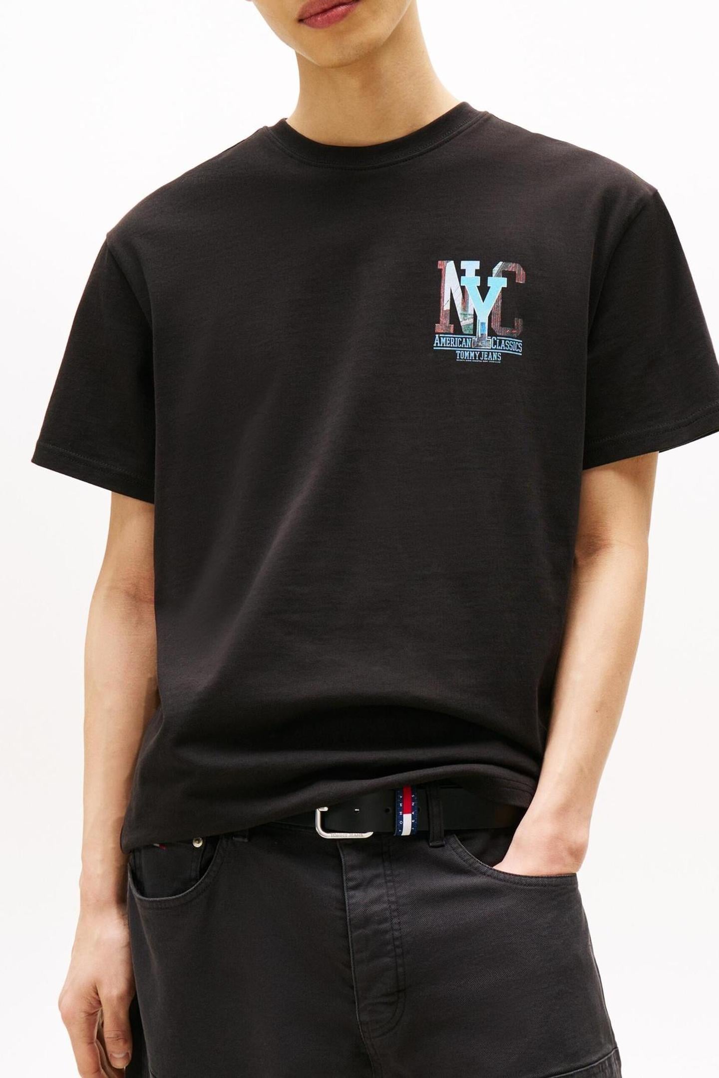 Tommy Hilfiger Tjm Relaxed Novelty Graphic Black Maat: S | Basic T-Shirts Outlet | Heren | Zwart