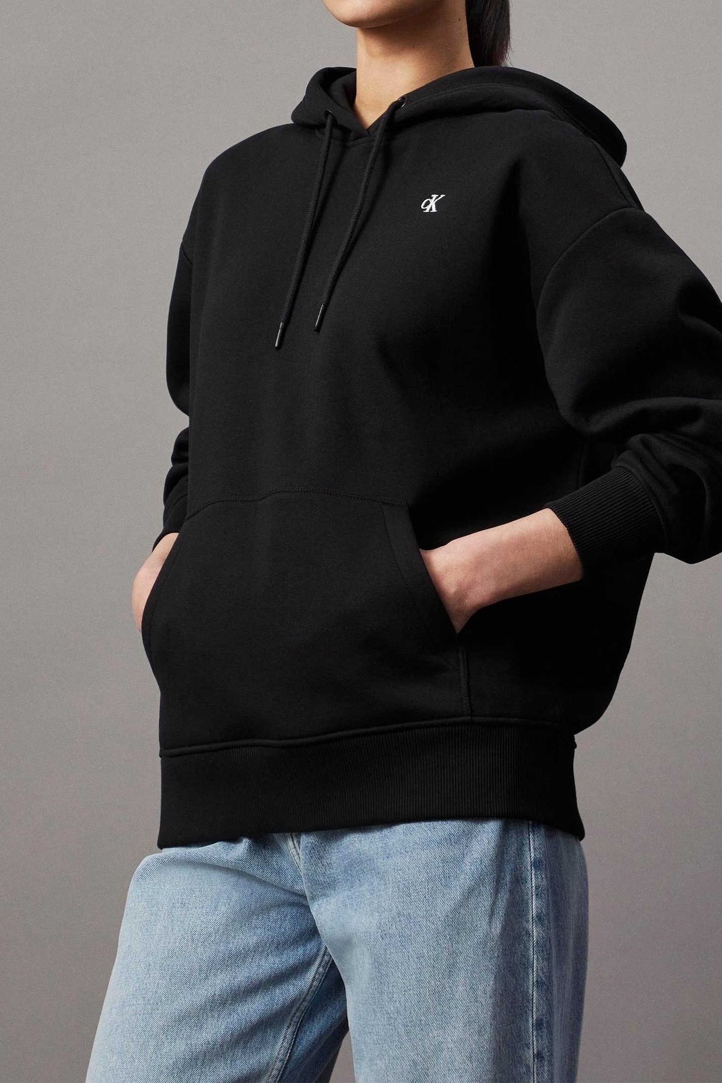 Calvin Klein Script Institutional Black Talla: L | Sudaderas con Capucha Outlet | Mujer | Negro