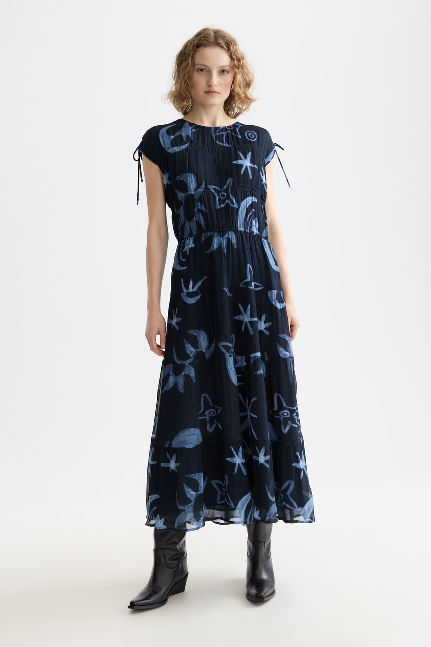 Scotch & Soda Gathered With Ties Midi Dress Cosmic Sky Spaced Carbon Maat: 38 | Midi Jurken Outlet | Dames | Blauw