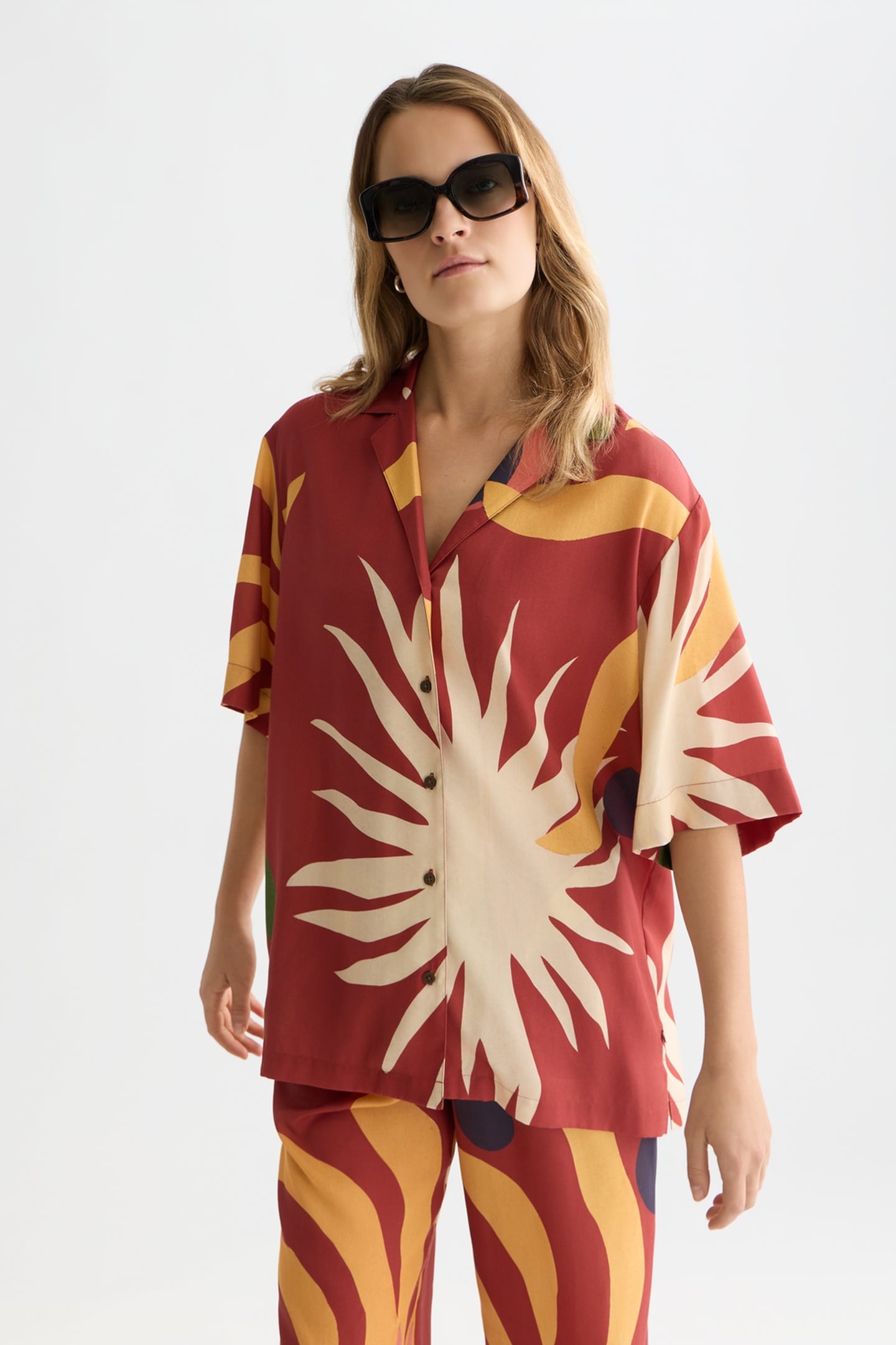 Scotch & Soda Printed Short Sleeved Relaxed Fit Shirt Desert Hawaiian Burn Taille: 34 | Chemises à boutons Outlet | Femme