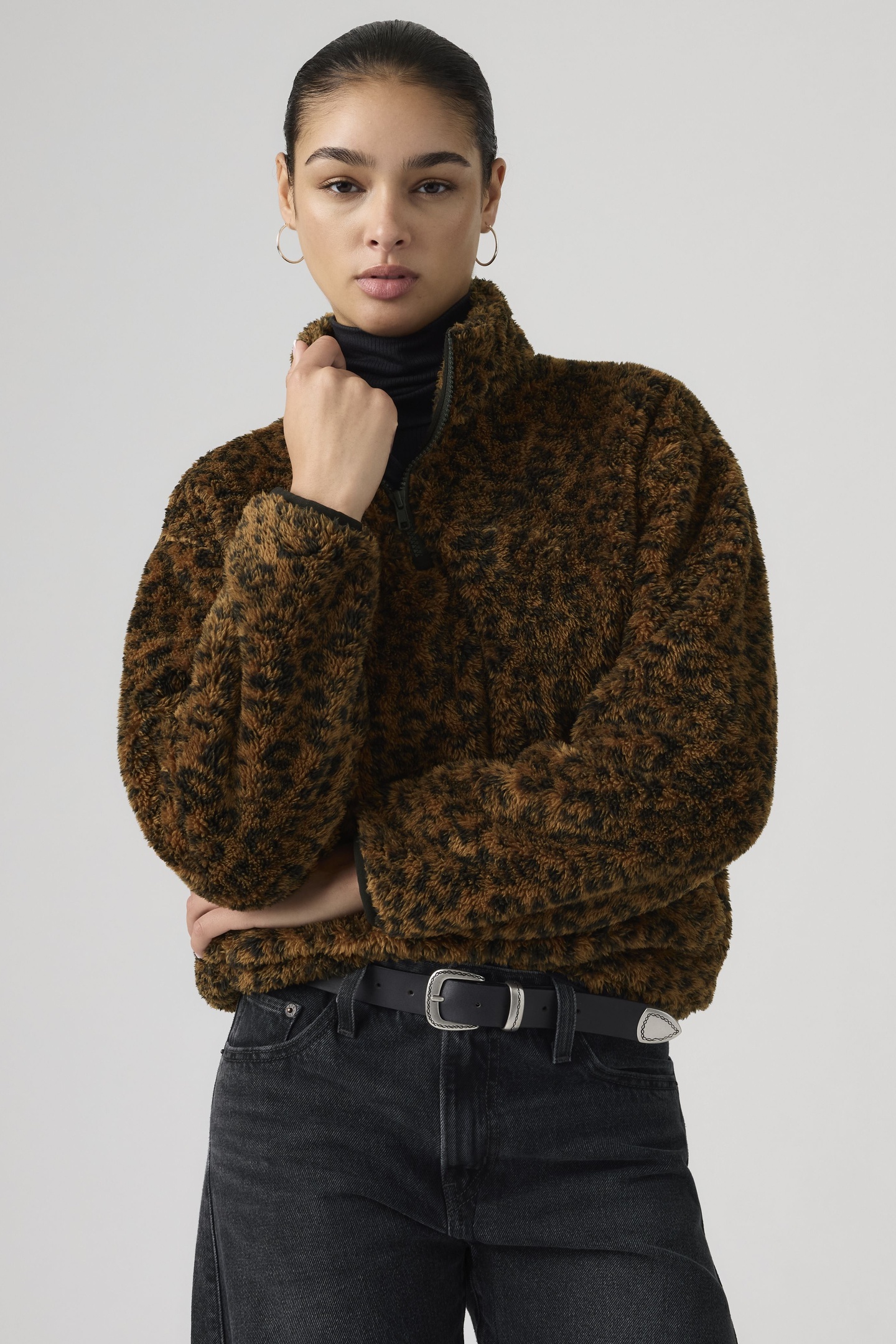 Levi's Gemma Sherpa 1/4 Zip Sweatshirt Maat: XS | Sweaters Outlet | Dames | Bruin