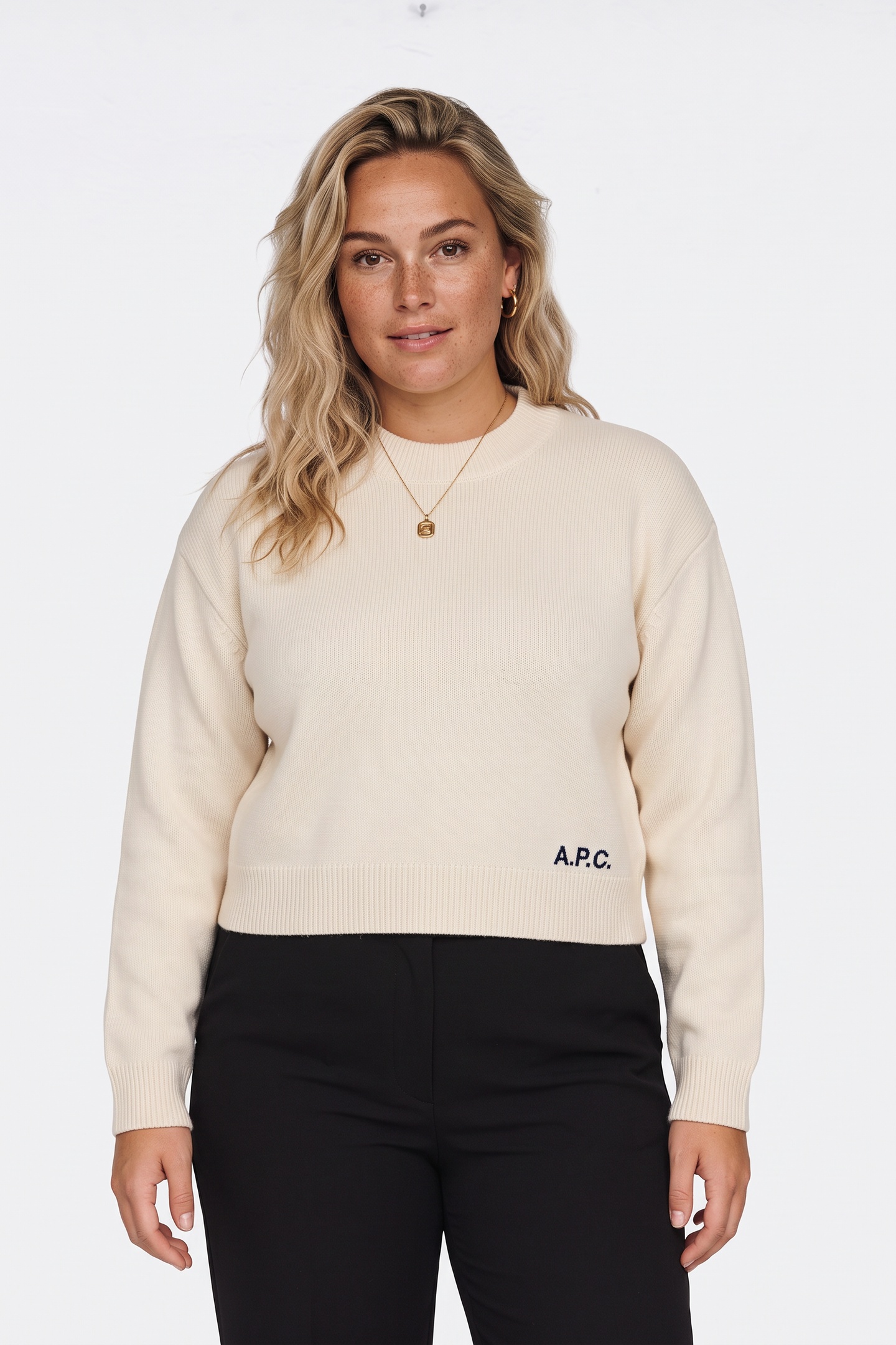 A.P.C. Sweater Crew Neck Ecru Maat: S | Sweaters Outlet | Dames | Ecru