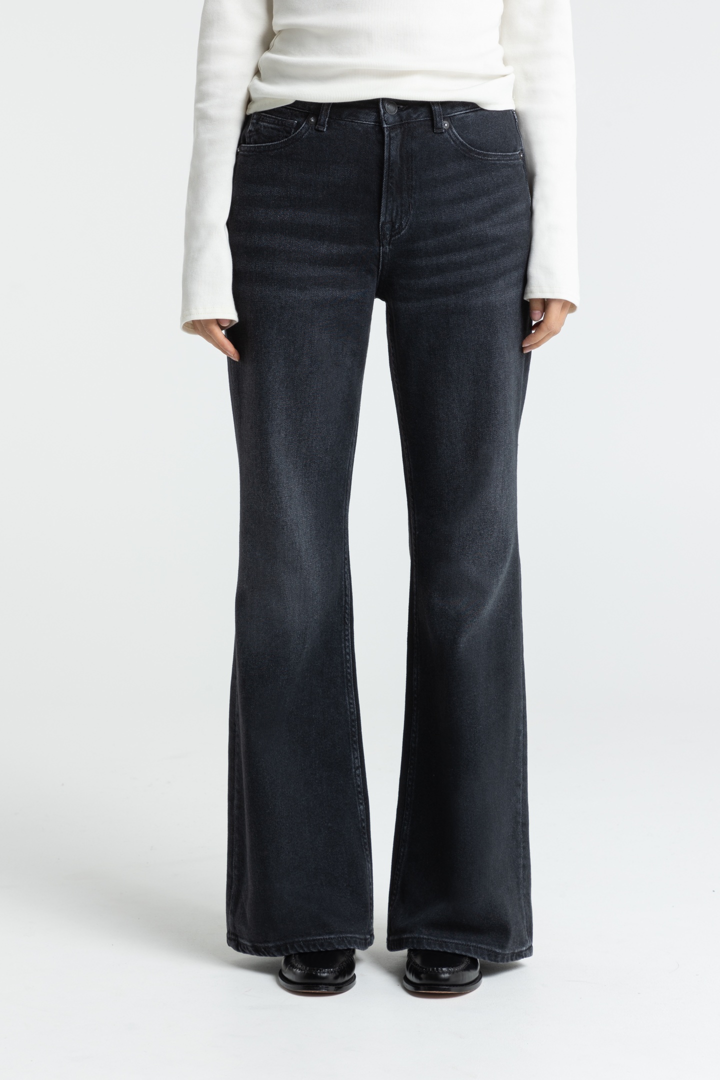 Kings Of Indigo Kukiko Jeans Cotton Flex Black Taille: W26L32 | Pantalons larges Outlet | Femme | Le Noir