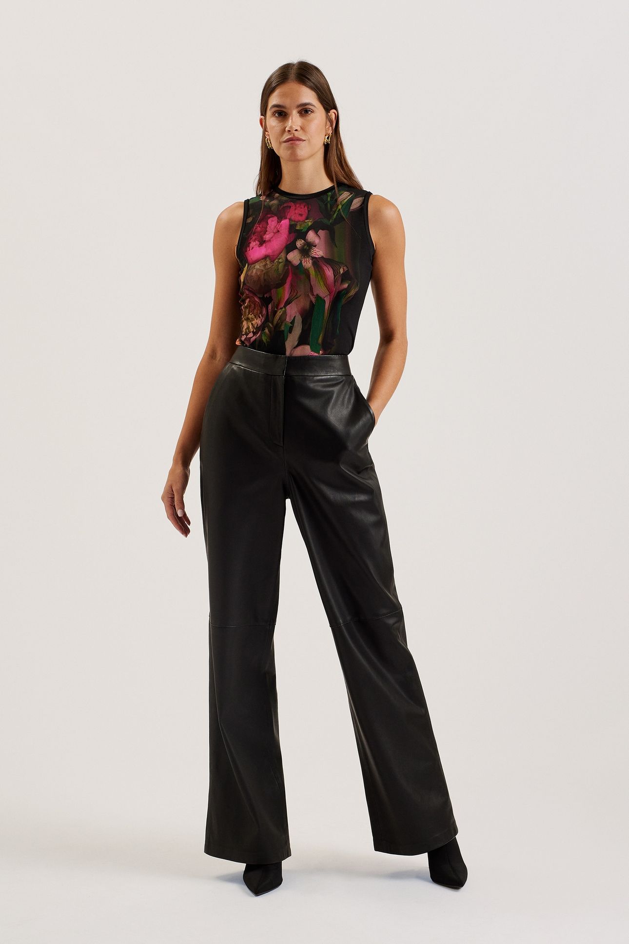 Ted Baker Guiana Skinny Fit Printed Jersey Vest Black Maat: 42 | Tops Outlet | Dames | Zwart