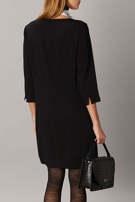 DRESS VOLANT DETAIL BLACK 3