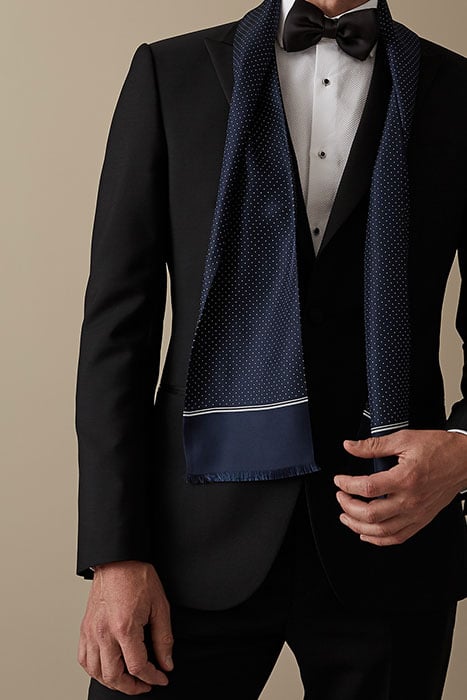 NEPTUNE-POLKA DOT SCARF NAVY 4