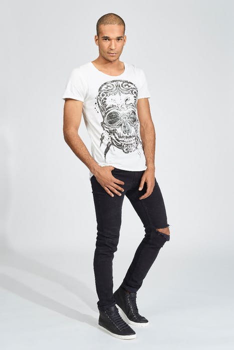 BLACK MAORI OFF WHITE 4